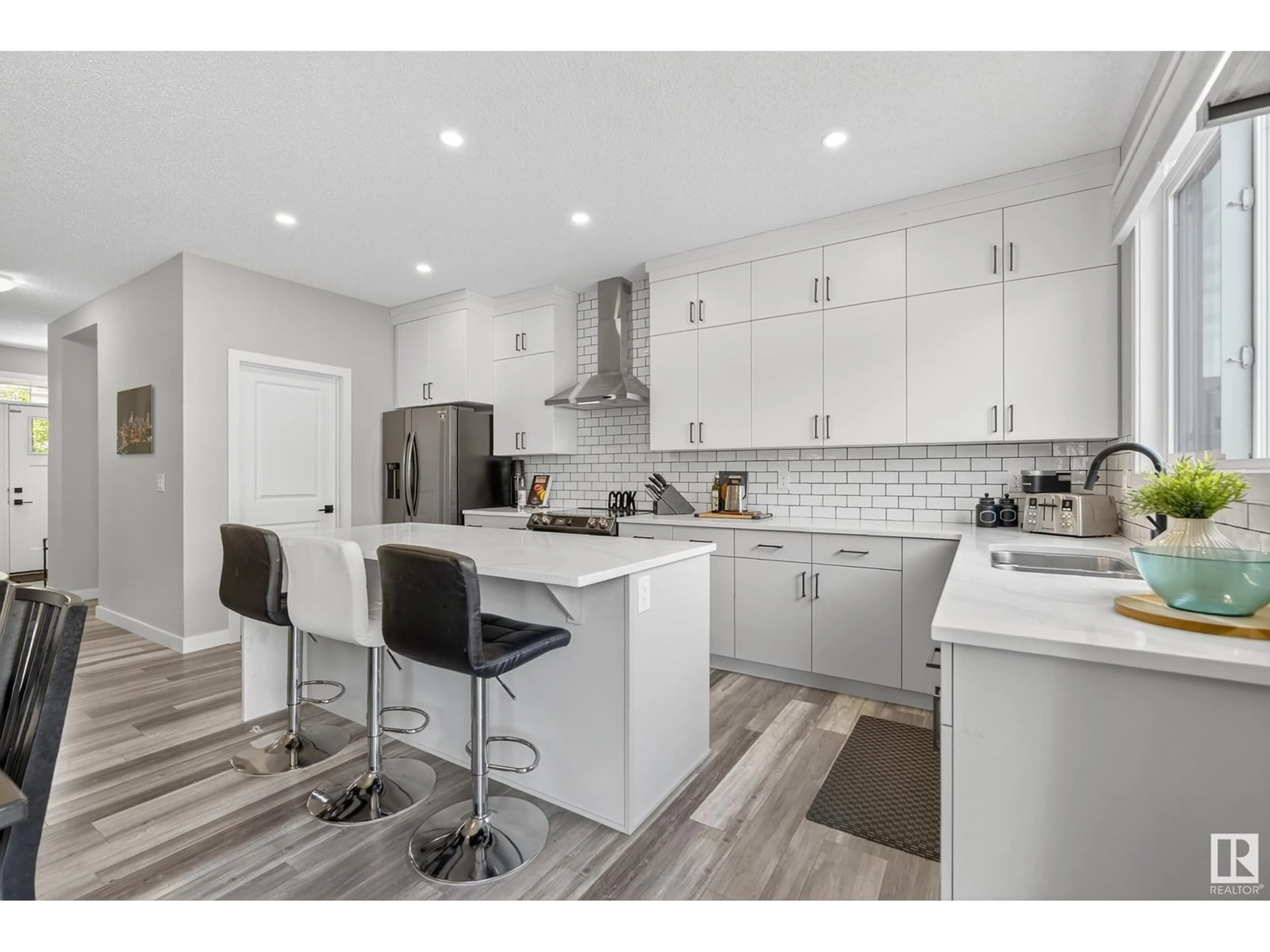Open concept kitchen, unknown for NW - 20104 15 AV, Edmonton Alberta T6M1L6