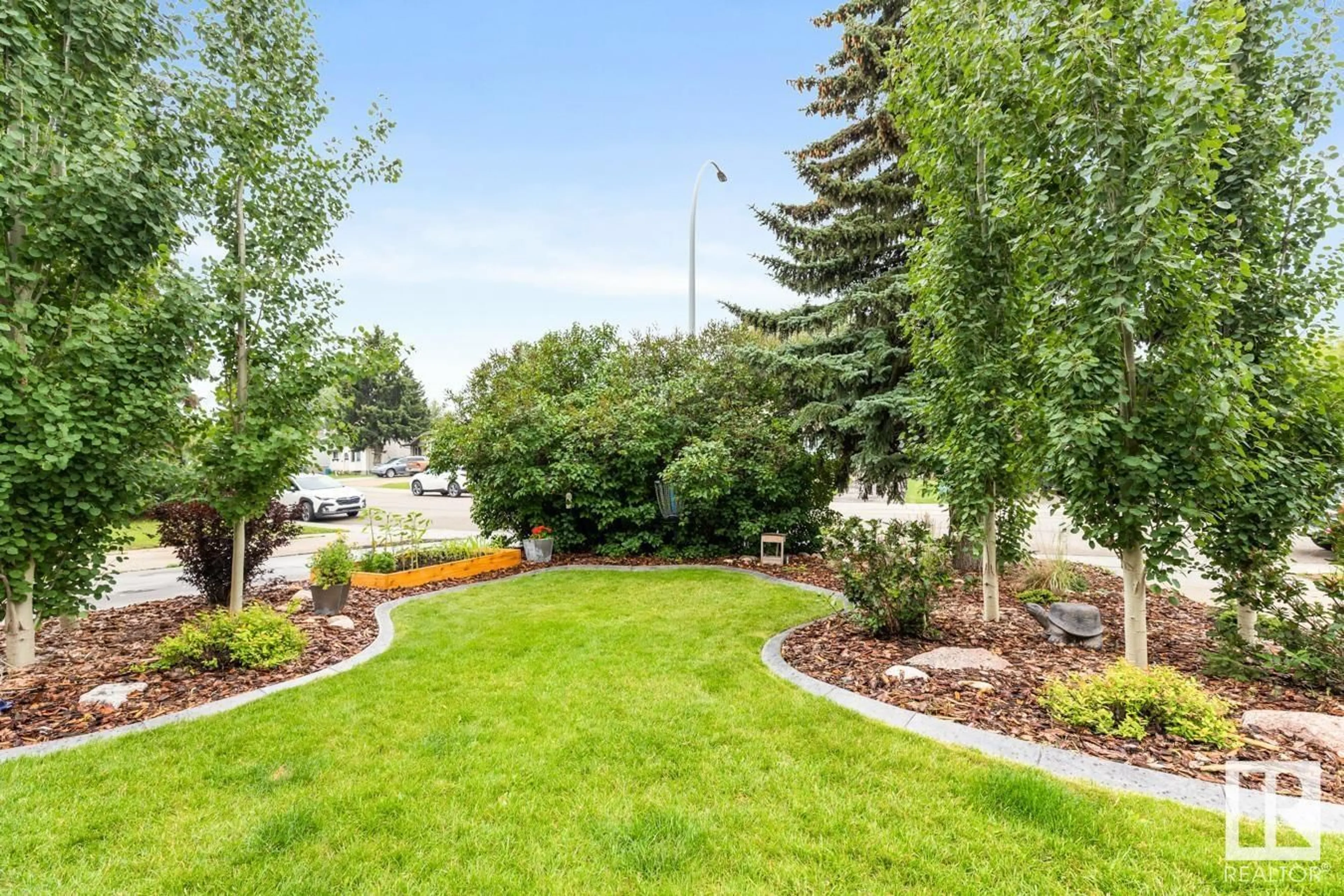 Patio, mountain view for 4510 55 AV, Beaumont Alberta T4X1J7