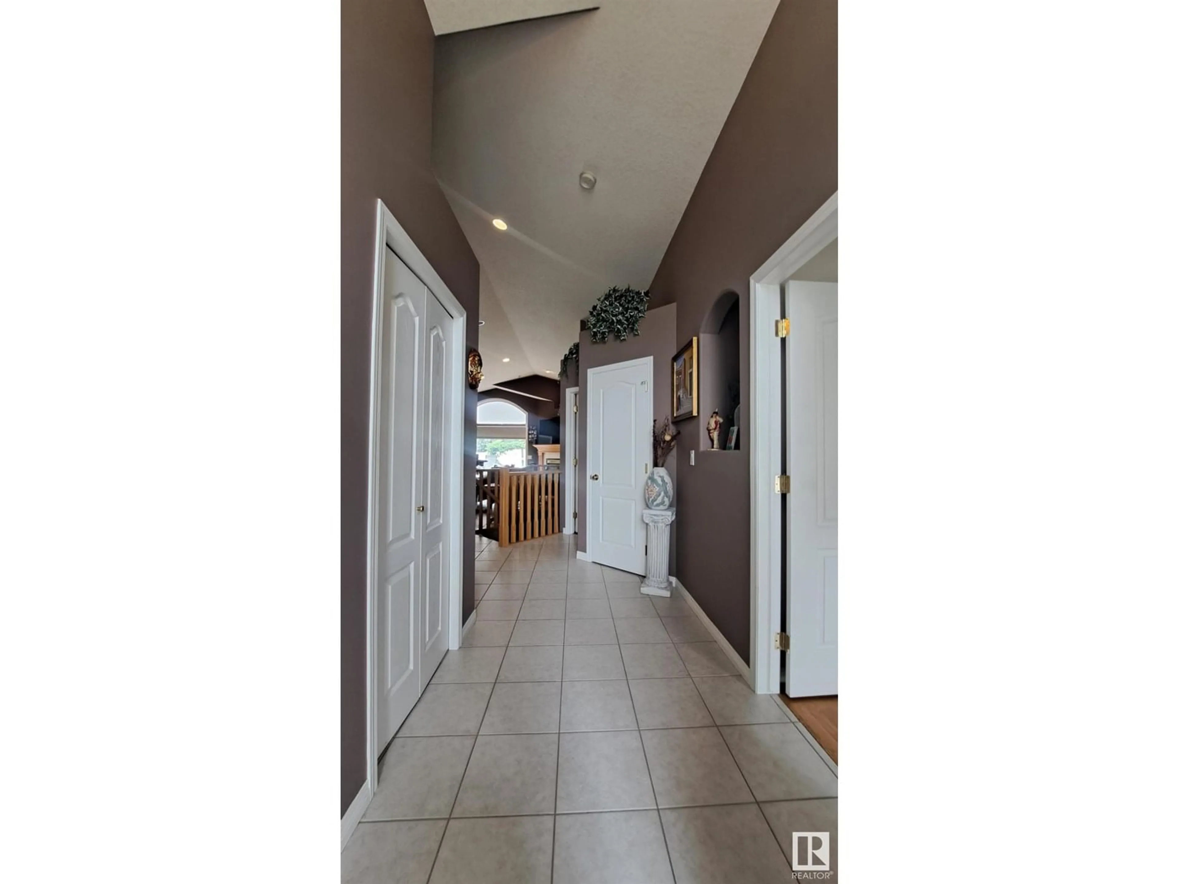 Indoor entryway for NW - 10316 156 AV, Edmonton Alberta T5X6B4