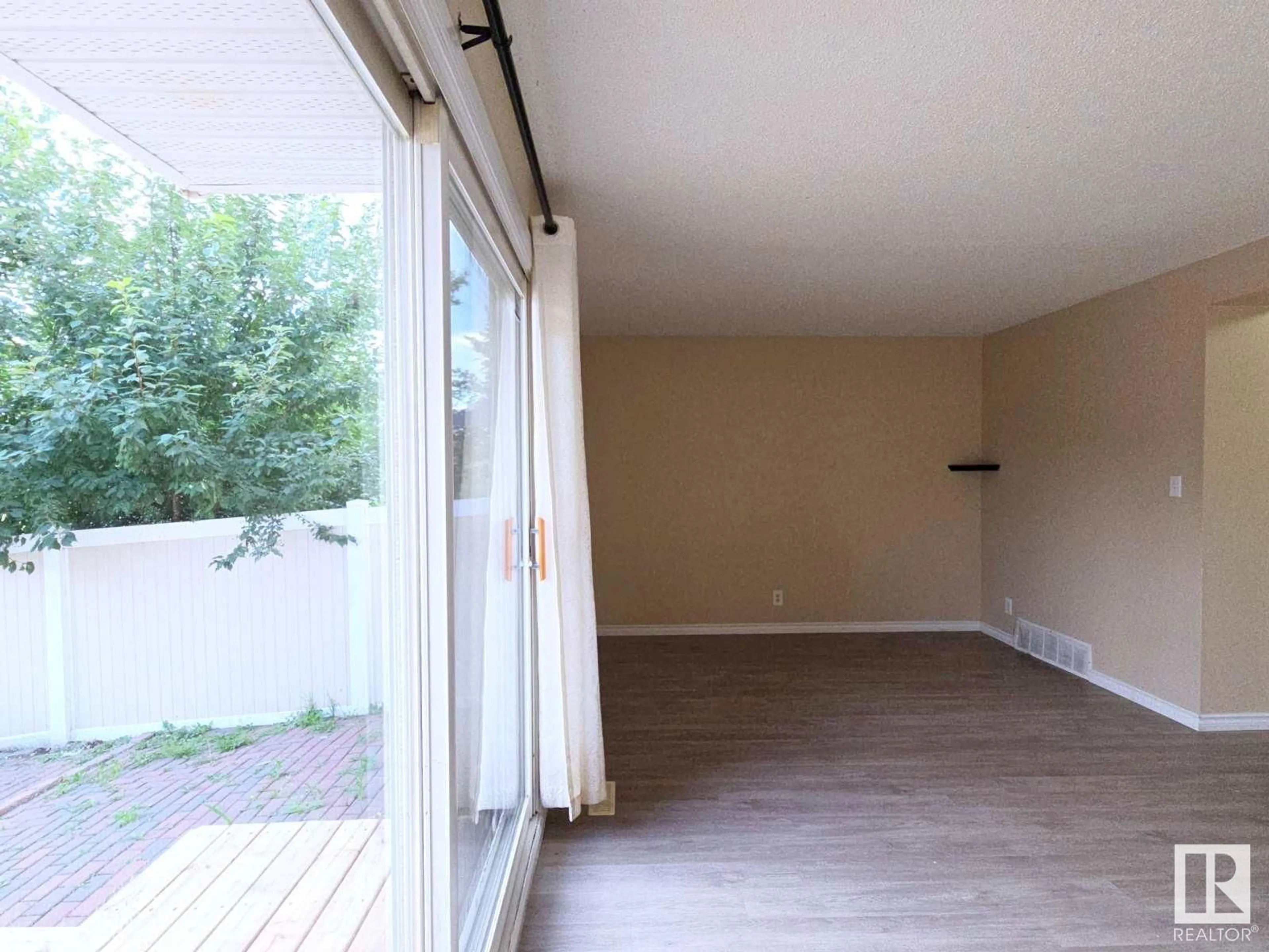 A pic of a room for NW - 14458 56 ST, Edmonton Alberta T5A3R1