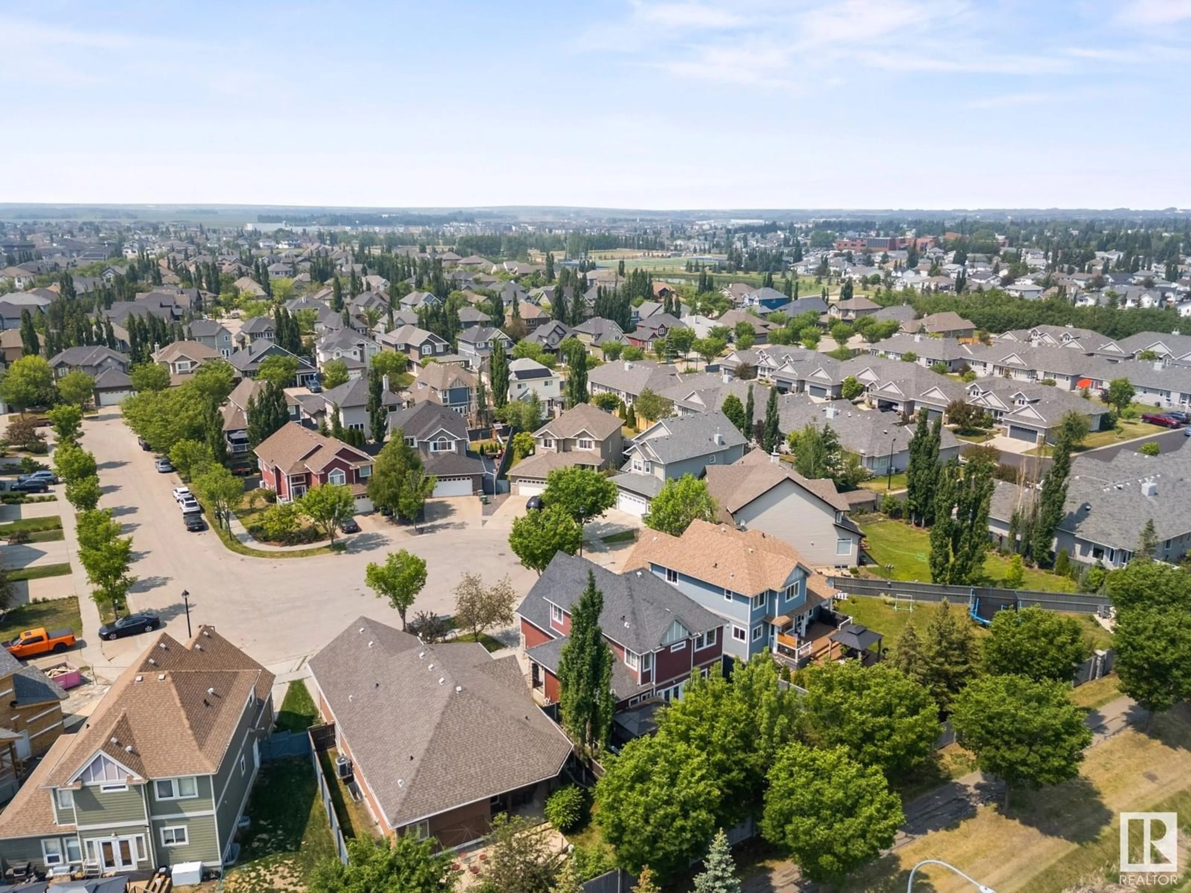 A pic from outside/outdoor area/front of a property/back of a property/a pic from drone, city buildings view from balcony for 5116 CHATEAU CO, Beaumont Alberta T4X1W5