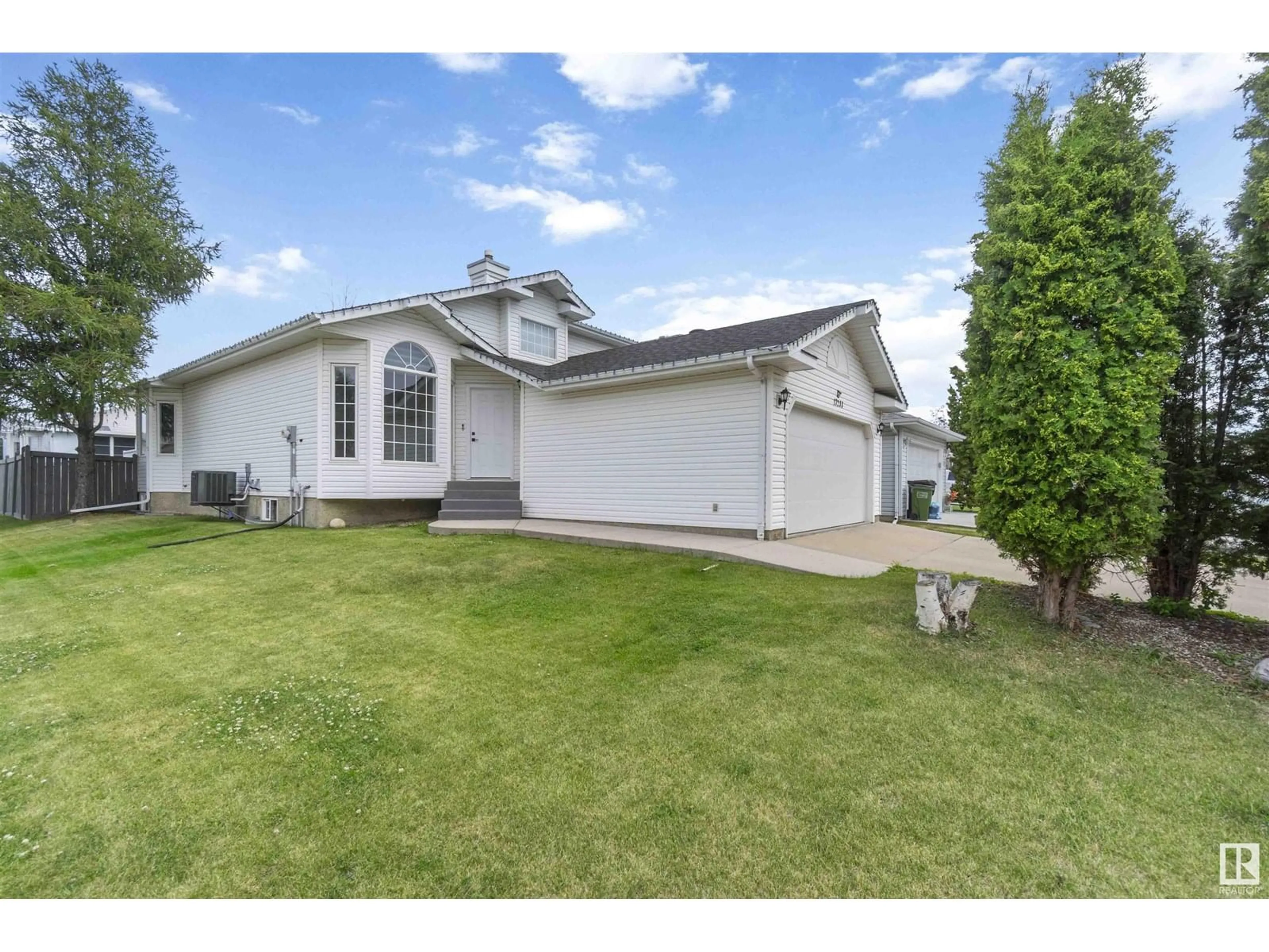 Unknown for 17233 113A ST, Edmonton Alberta T5X5Y4
