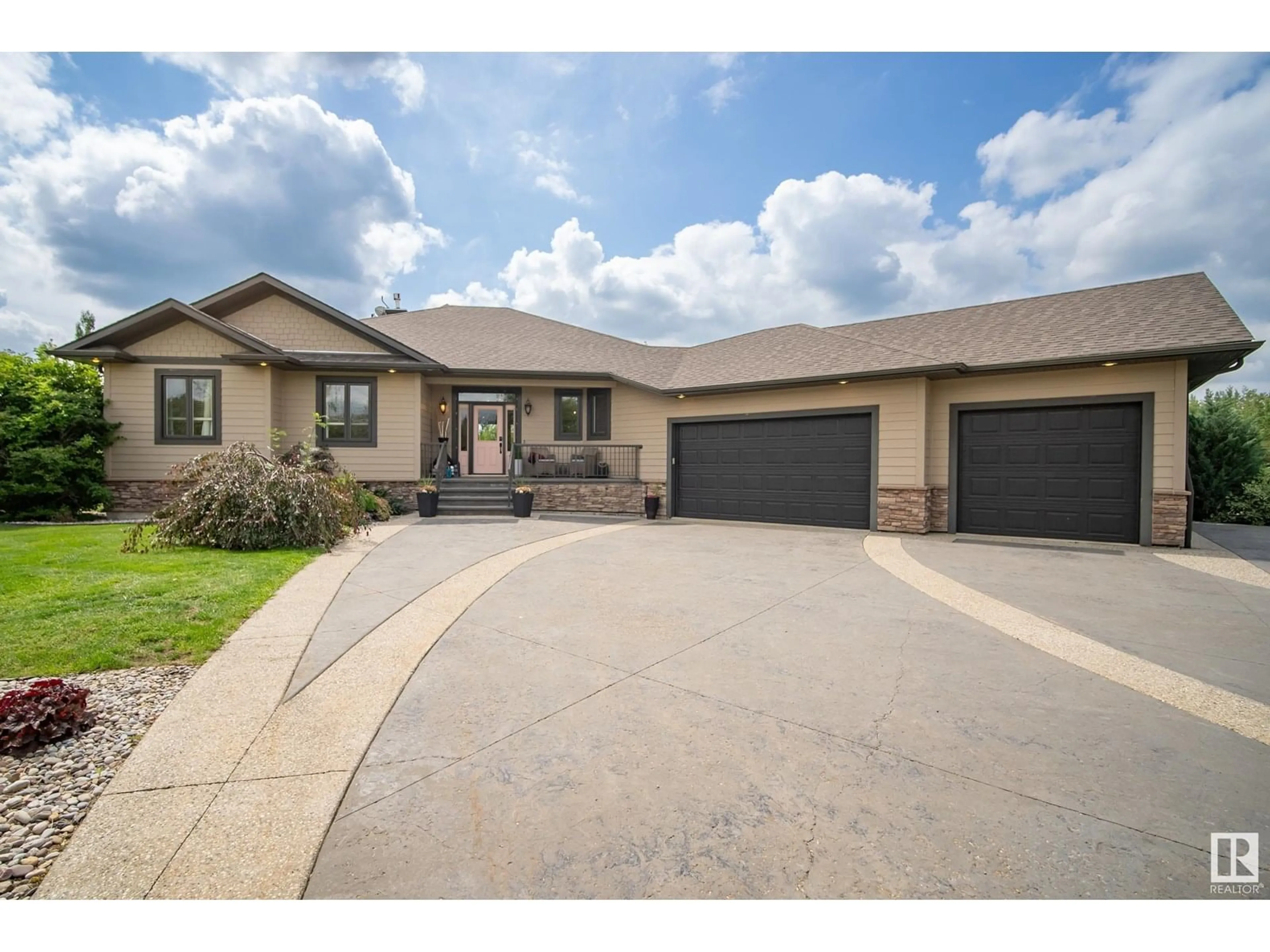 Unknown for 51554 RGE ROAD 225 A, Rural Strathcona County Alberta T8C1H5