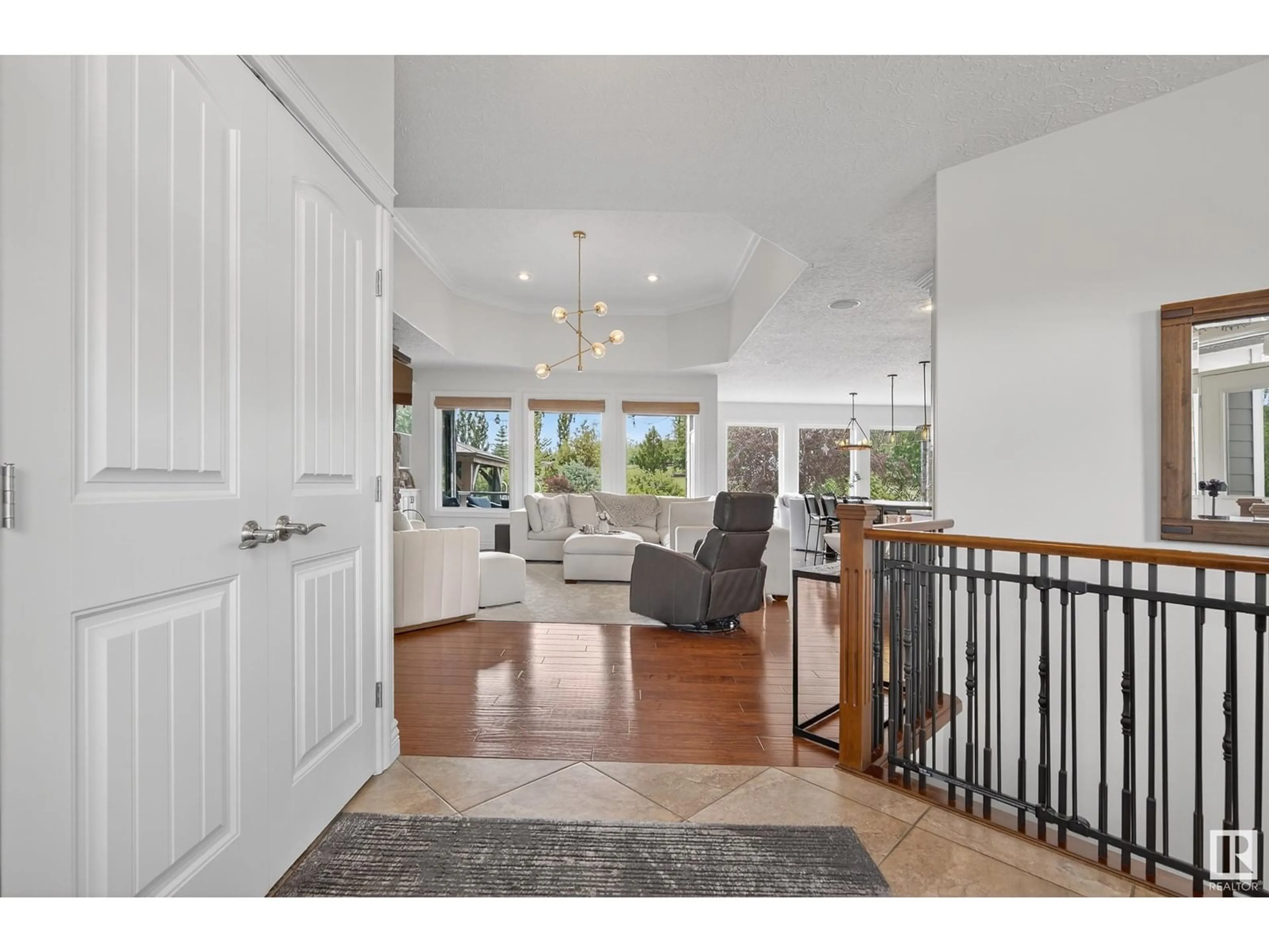 Indoor entryway for 51554 RGE ROAD 225 A, Rural Strathcona County Alberta T8C1H5