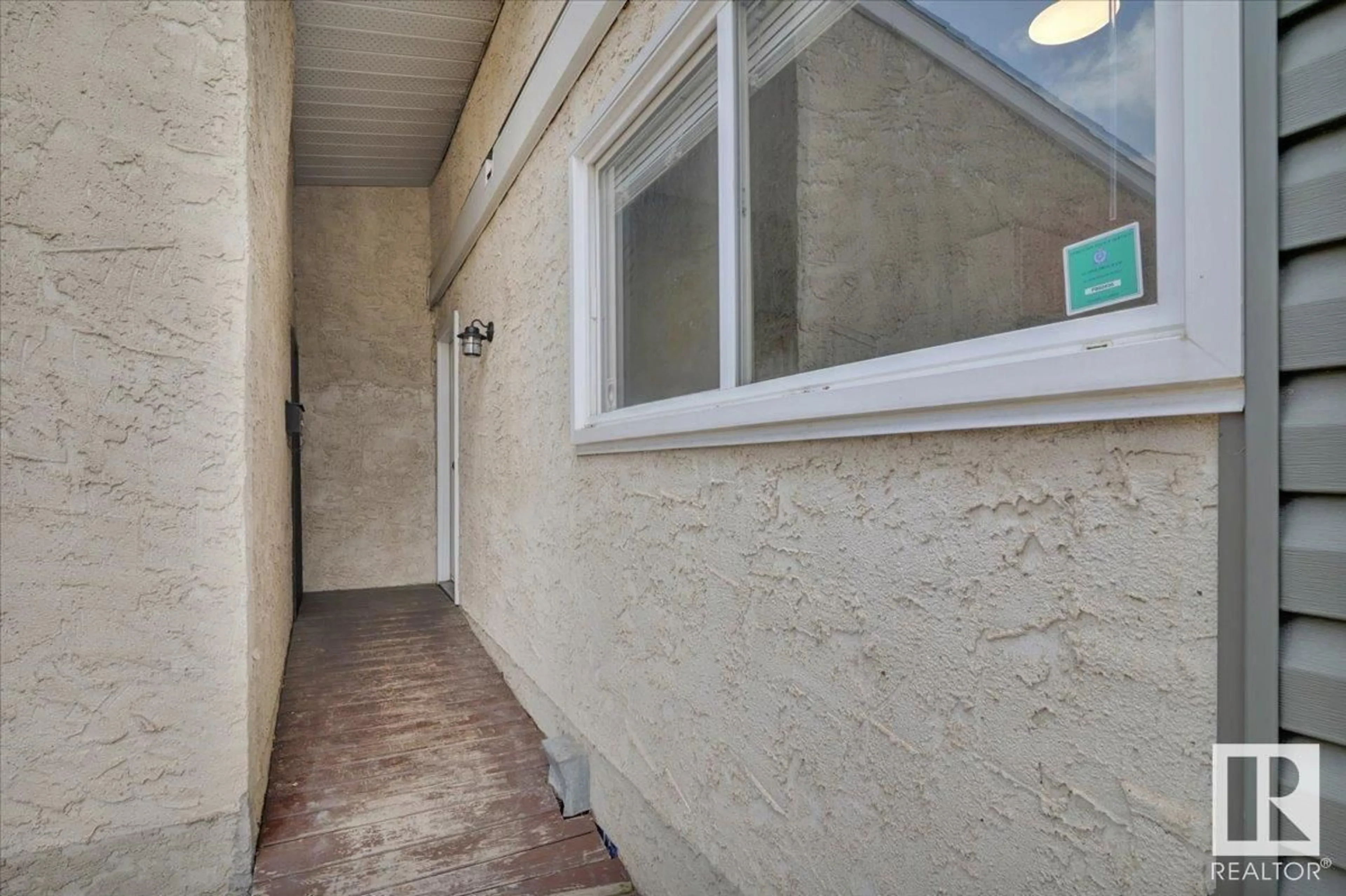Unknown for 3267 132A AV, Edmonton Alberta T5A3K4