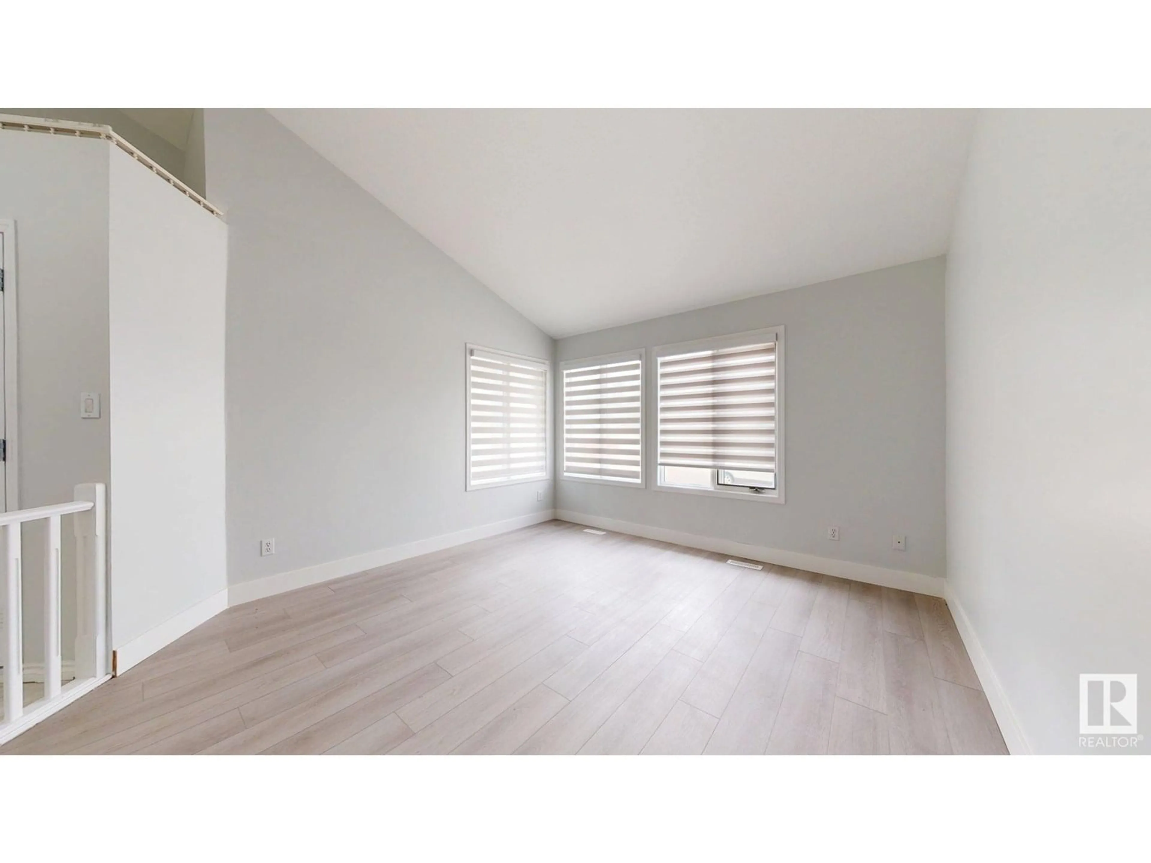 A pic of a room for 1415 49A ST, Edmonton Alberta T6L6H6