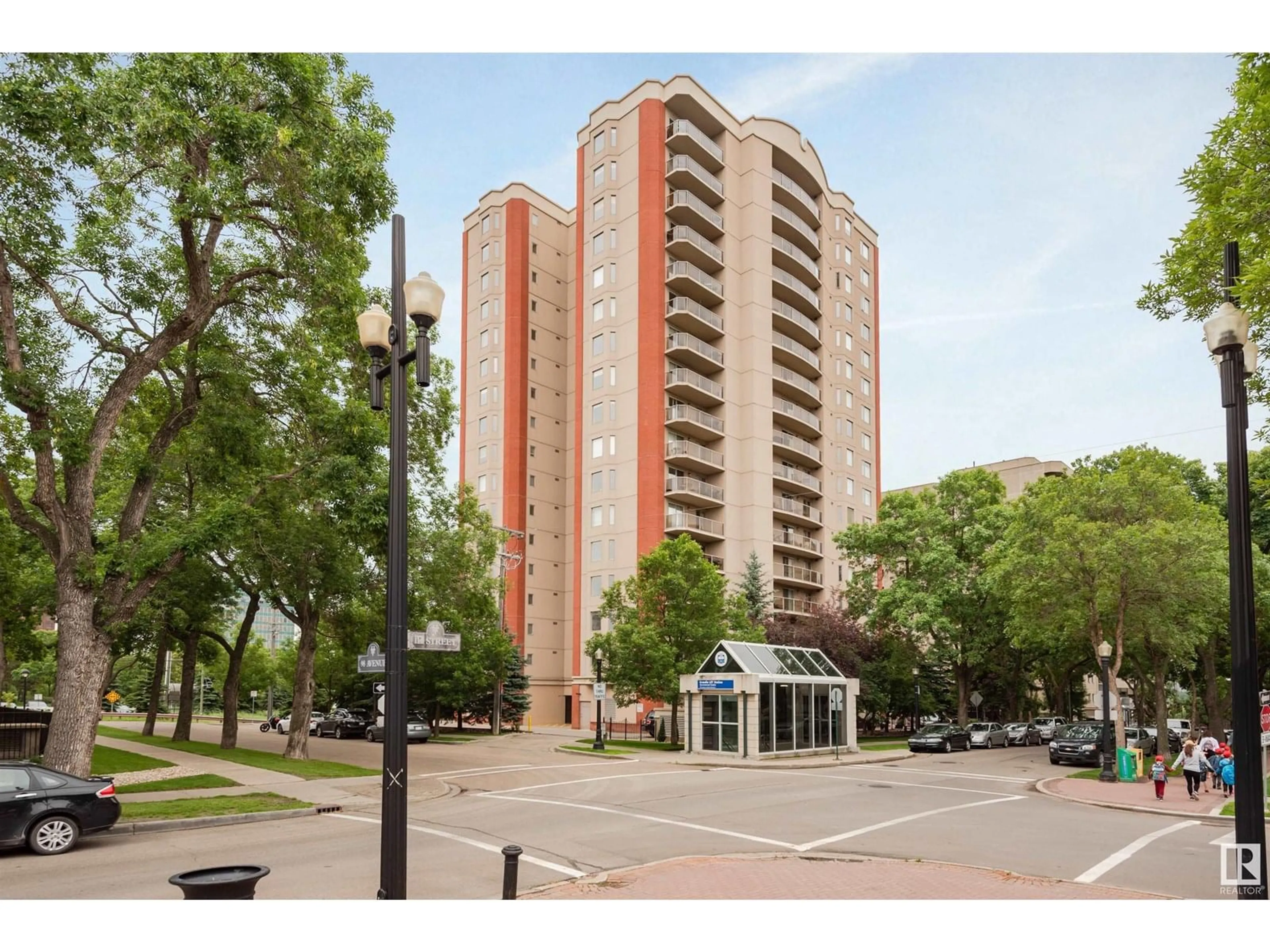 Unknown for 202 - 9741 110 ST, Edmonton Alberta T5K2V8