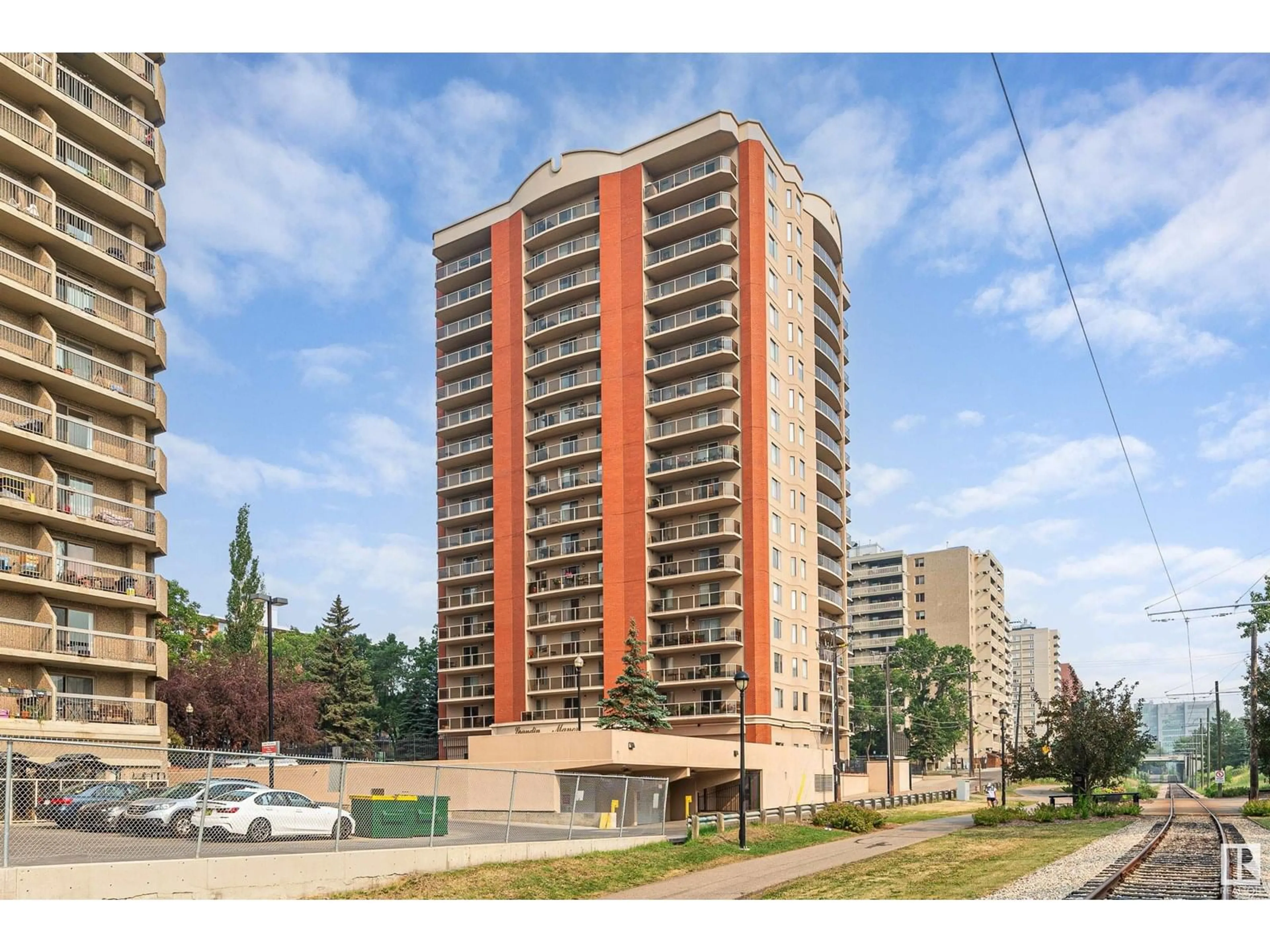 Unknown for 202 - 9741 110 ST, Edmonton Alberta T5K2V8