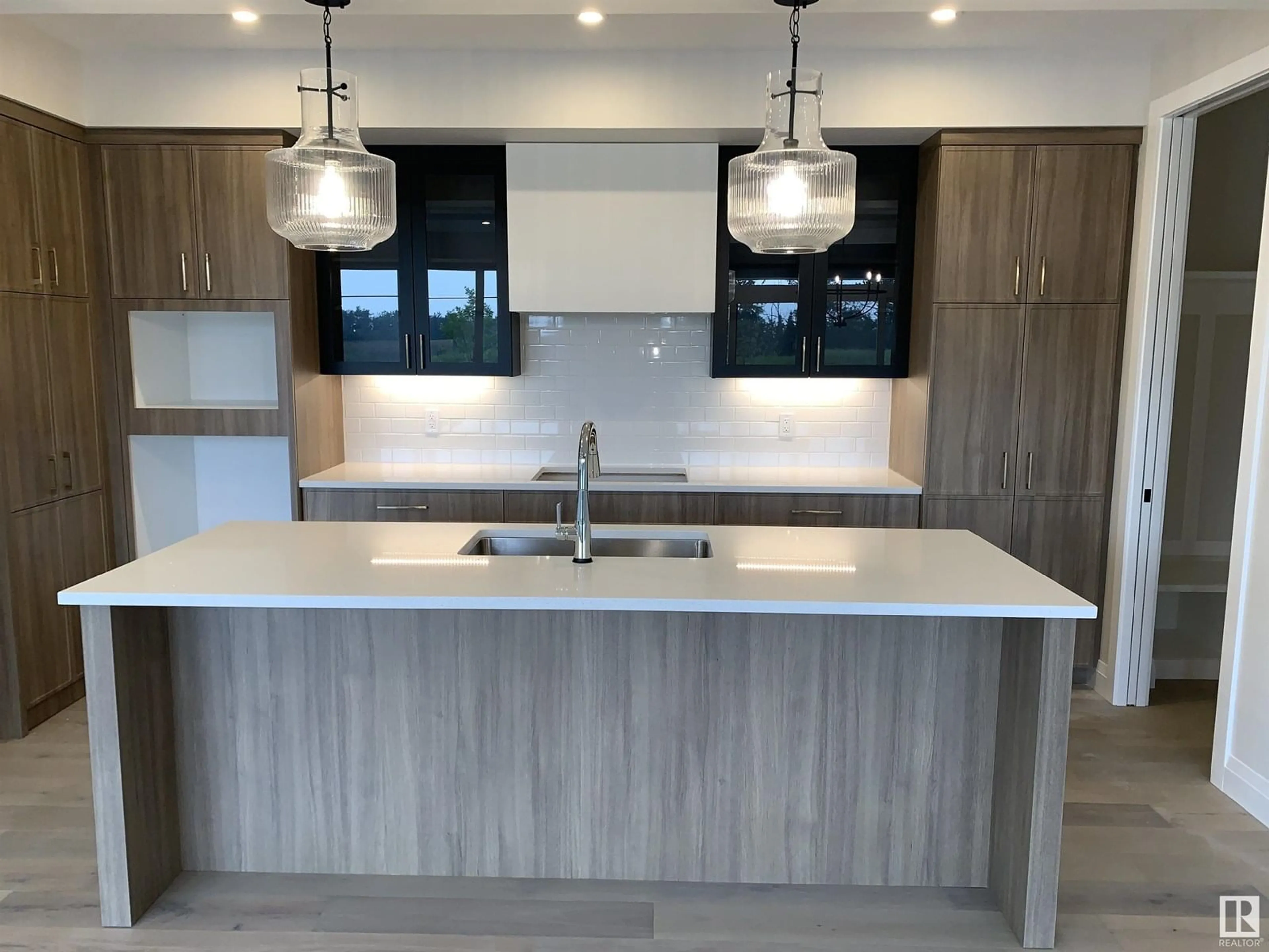 Contemporary kitchen, unknown for 6704 CRAWFORD WY, Edmonton Alberta T6W1A6