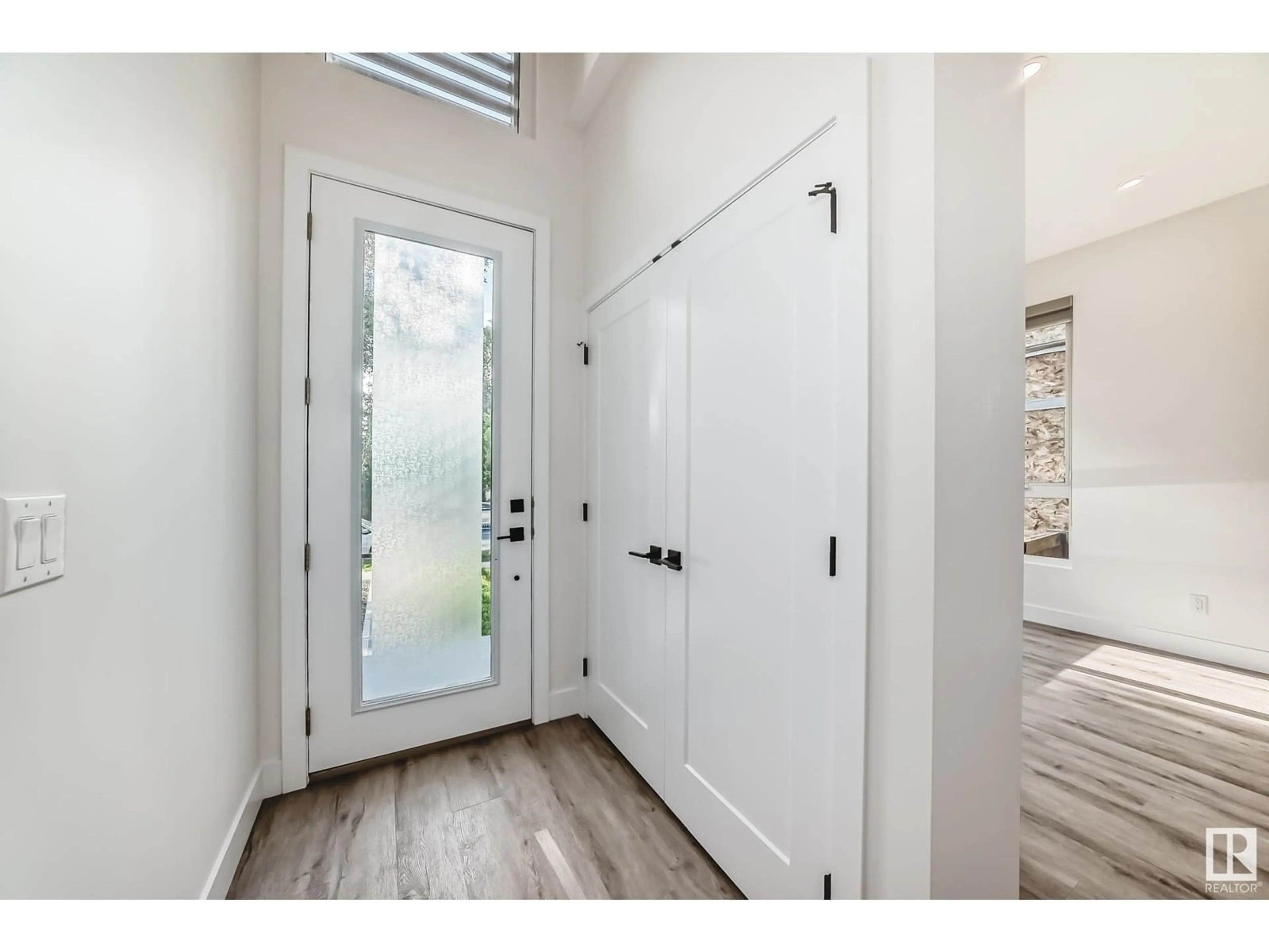 Indoor entryway for NW - 10356 146 ST, Edmonton Alberta T5N3A2