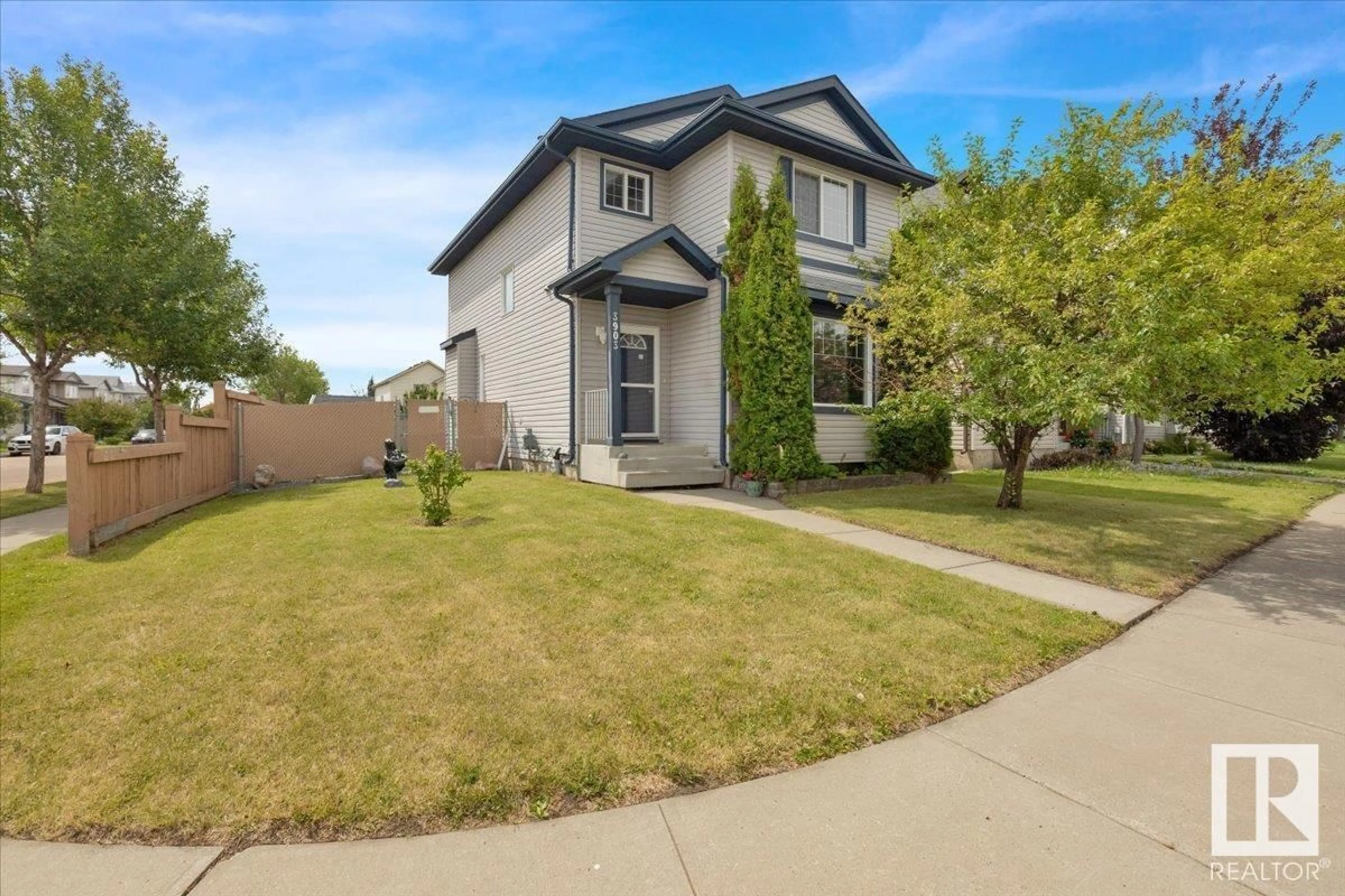 Unknown for 3903 160 AV, Edmonton Alberta T5Y3J7