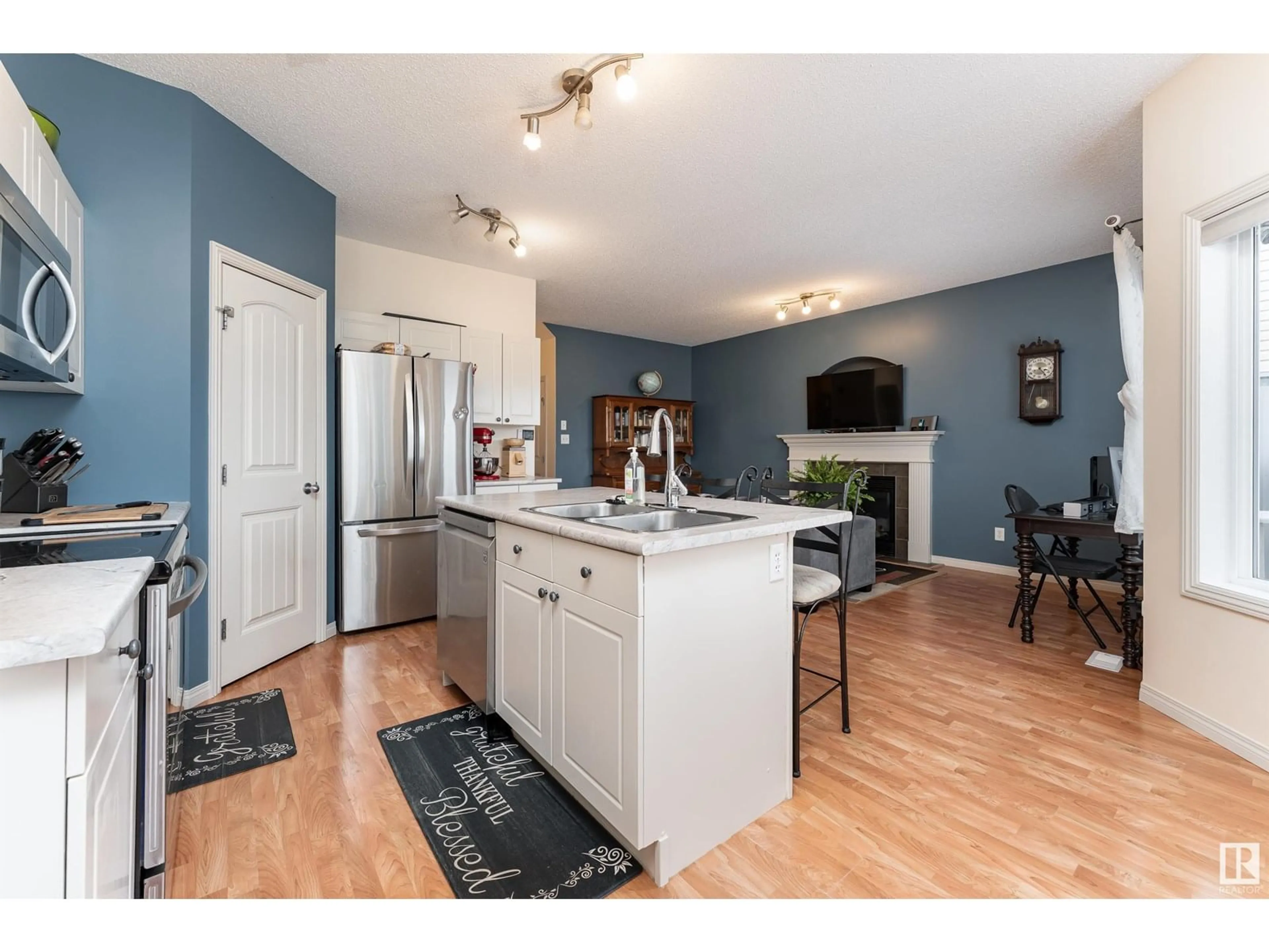 Open concept kitchen, unknown for SW - 11724 10 AV, Edmonton Alberta T6W0B7