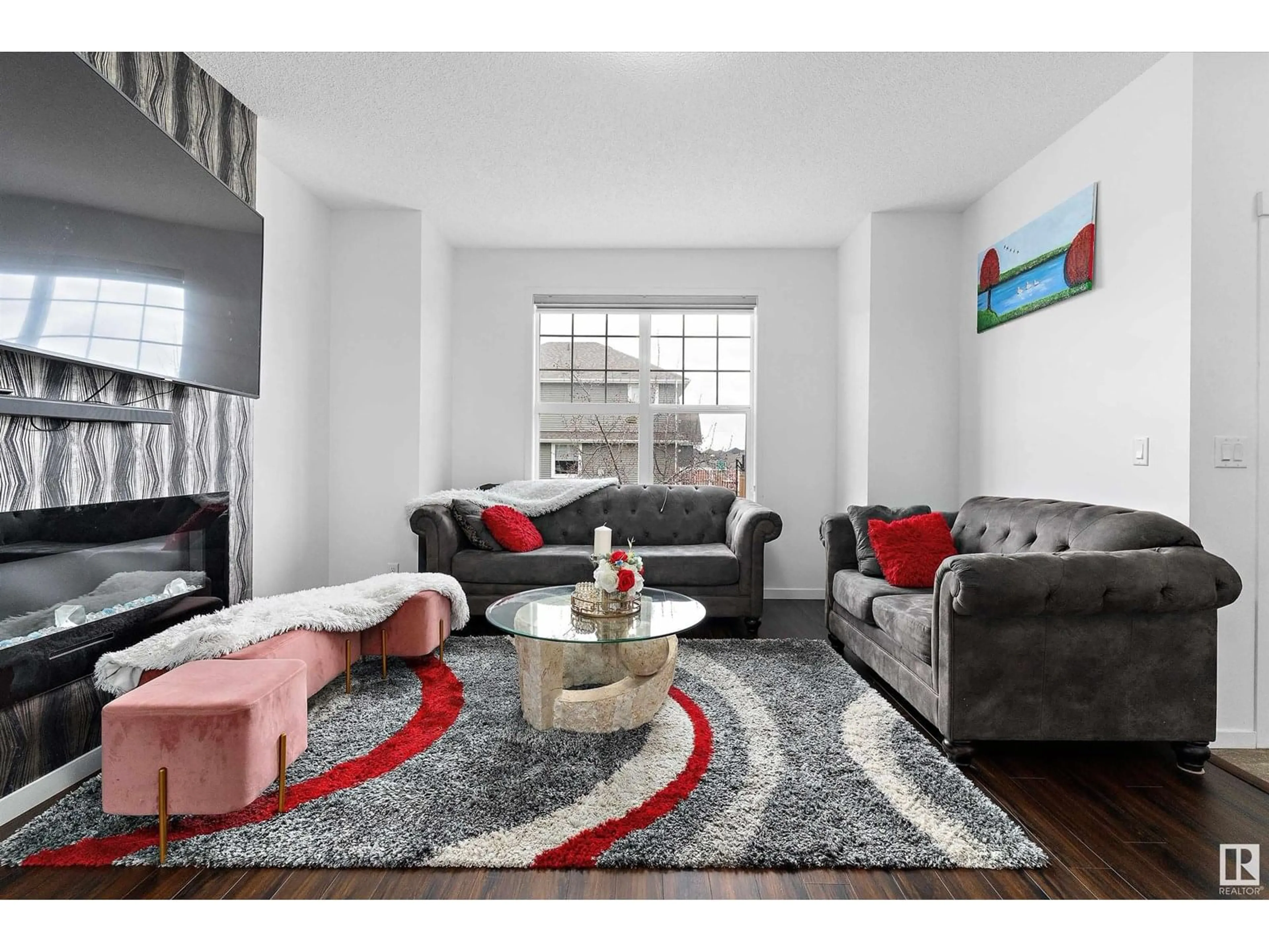 Living room with furniture, carpet floor for SW - 2031 52 ST, Edmonton Alberta T6X1Z7