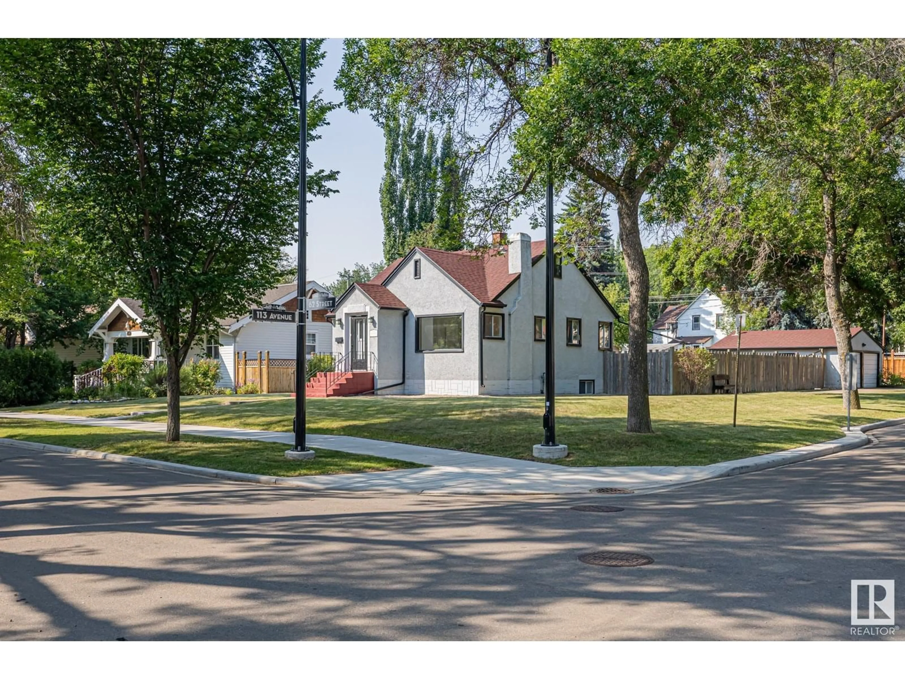 Unknown for 11246 62 ST, Edmonton Alberta T5W4B9