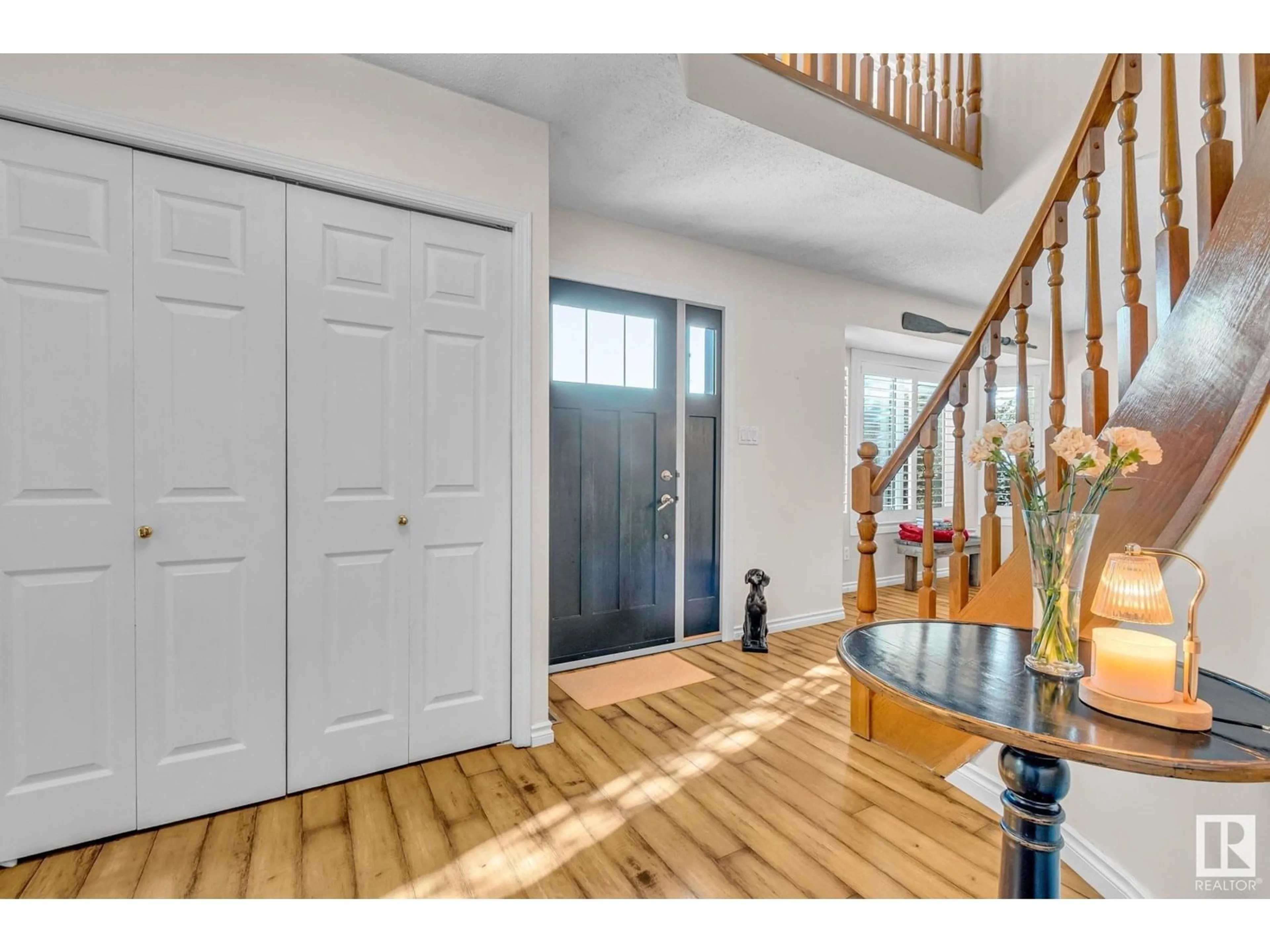 Indoor entryway for 3912 26A AV, Edmonton Alberta T6L6G2
