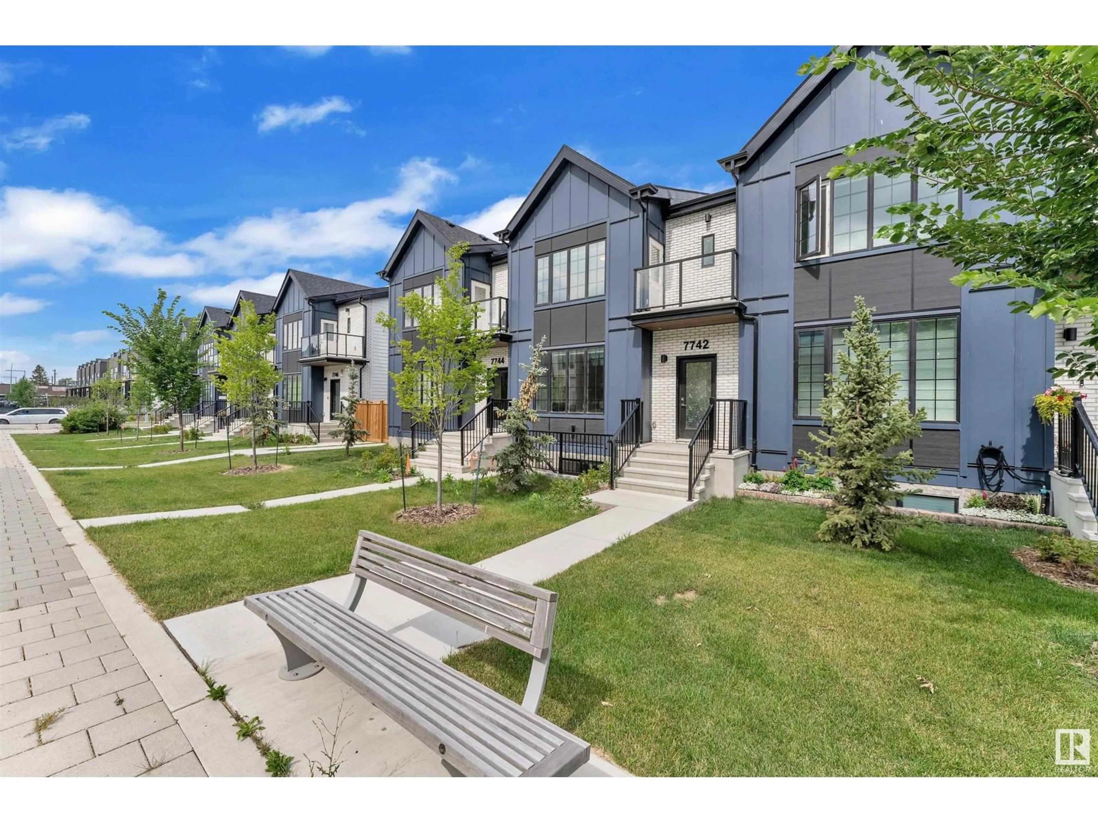 Unknown for 7742 YORKE MEWS, Edmonton Alberta T5G2S5