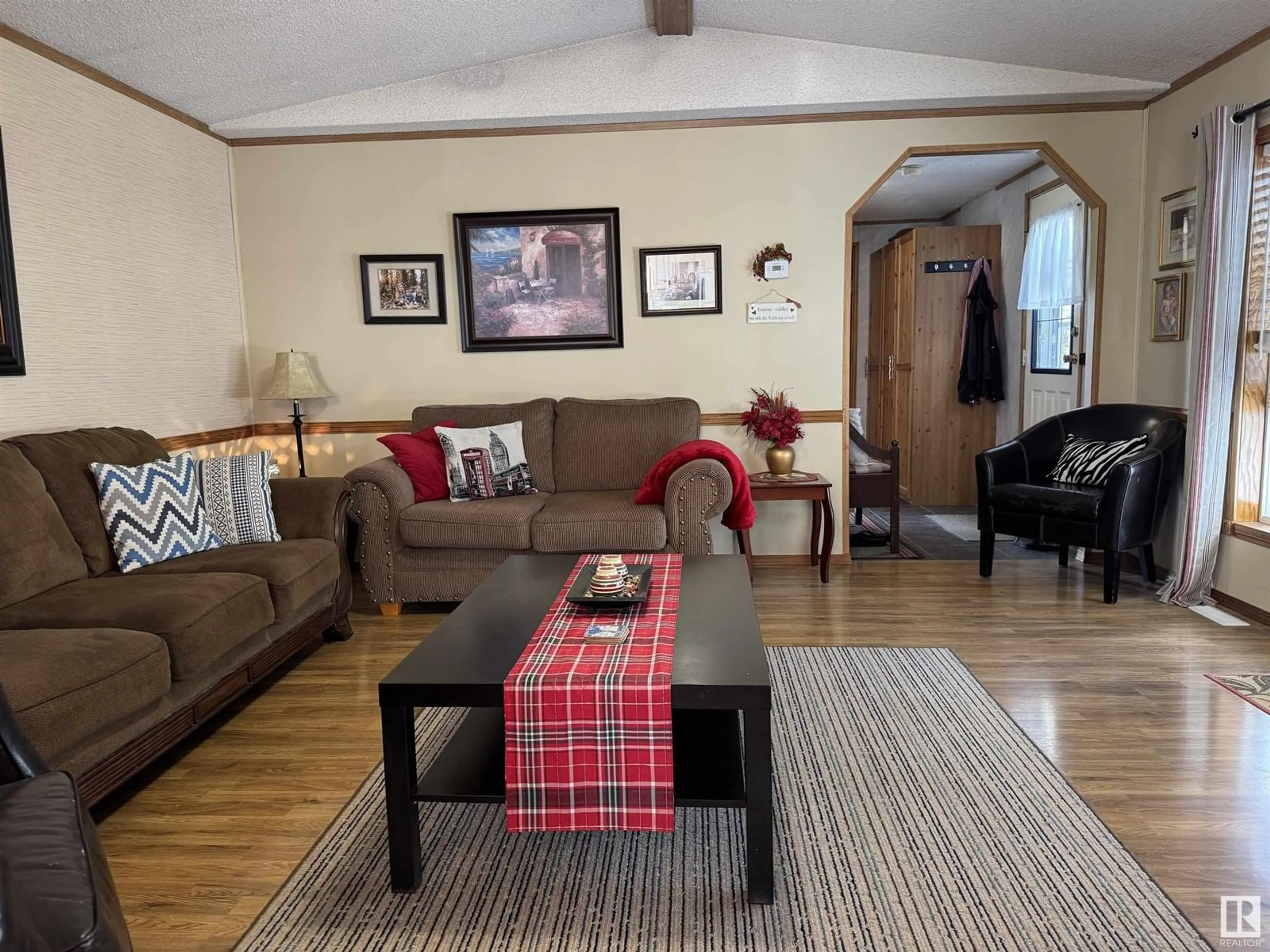 Living room with furniture, wood/laminate floor for 5 - 3400 48 ST, Stony Plain Alberta T7Z1R9