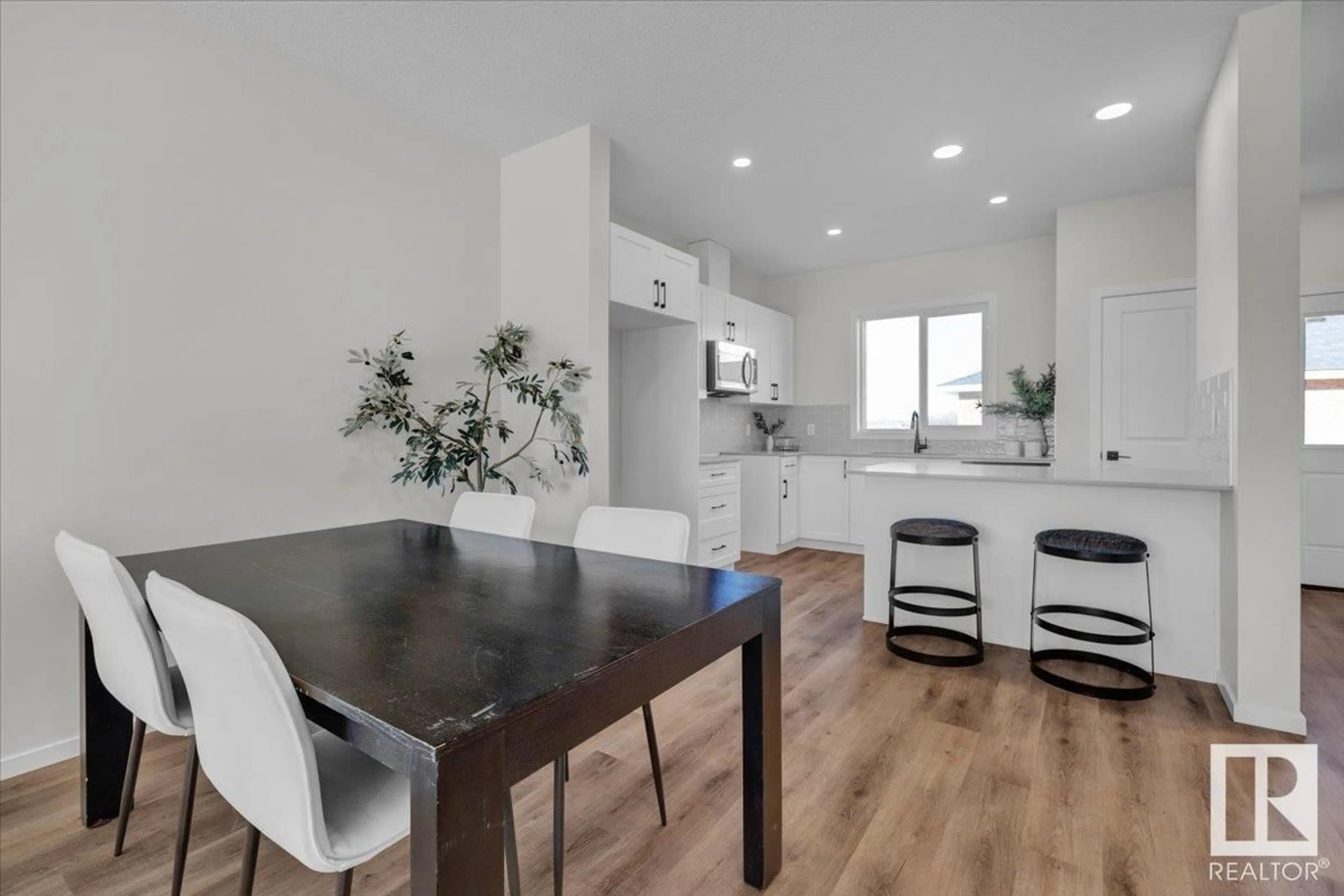 Open concept kitchen, unknown for 85 BRICKYARD DR, Stony Plain Alberta T7Z0P2