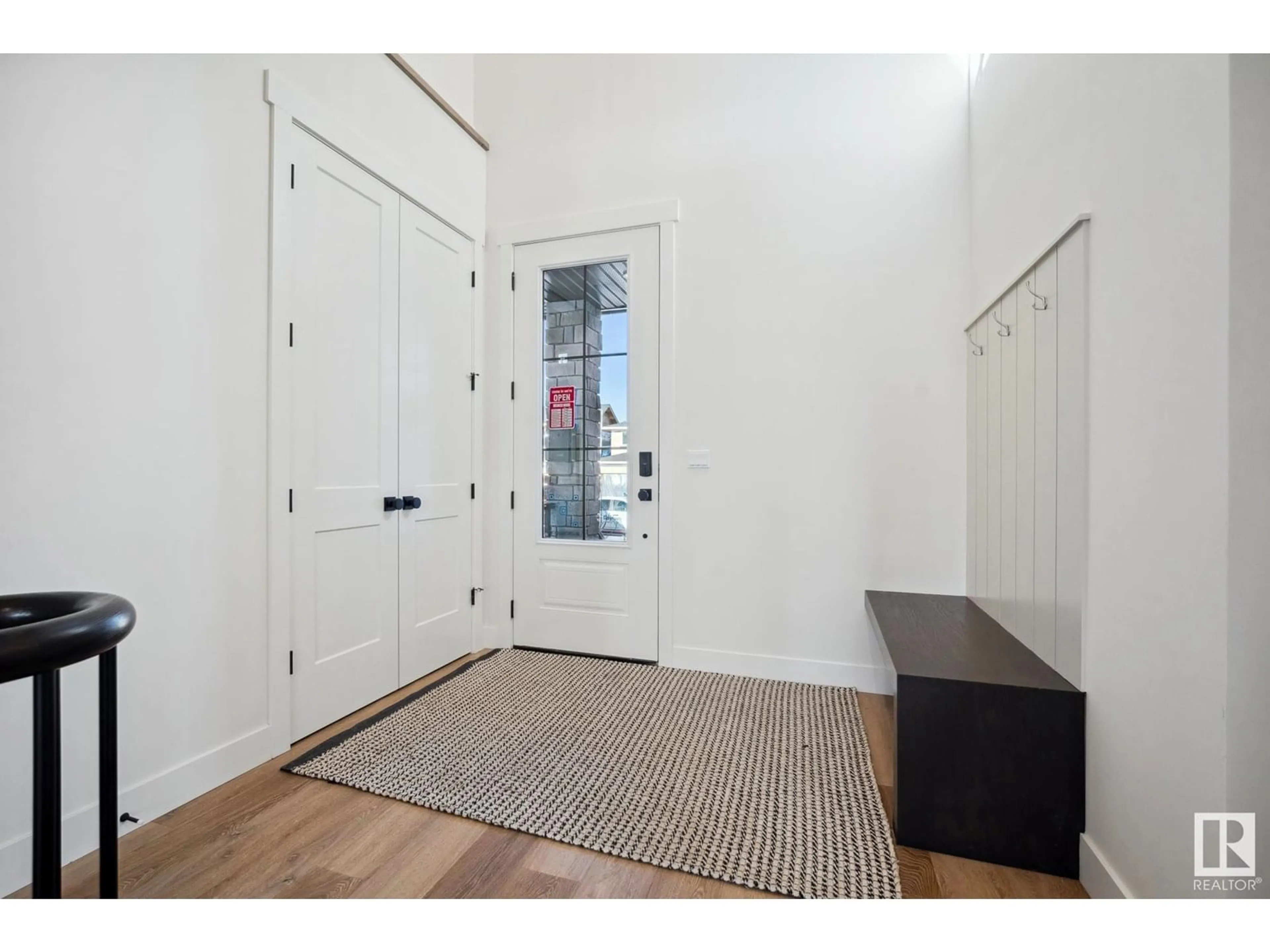Indoor entryway for 12 NEWBURY CI, Sherwood Park Alberta T8B0E8