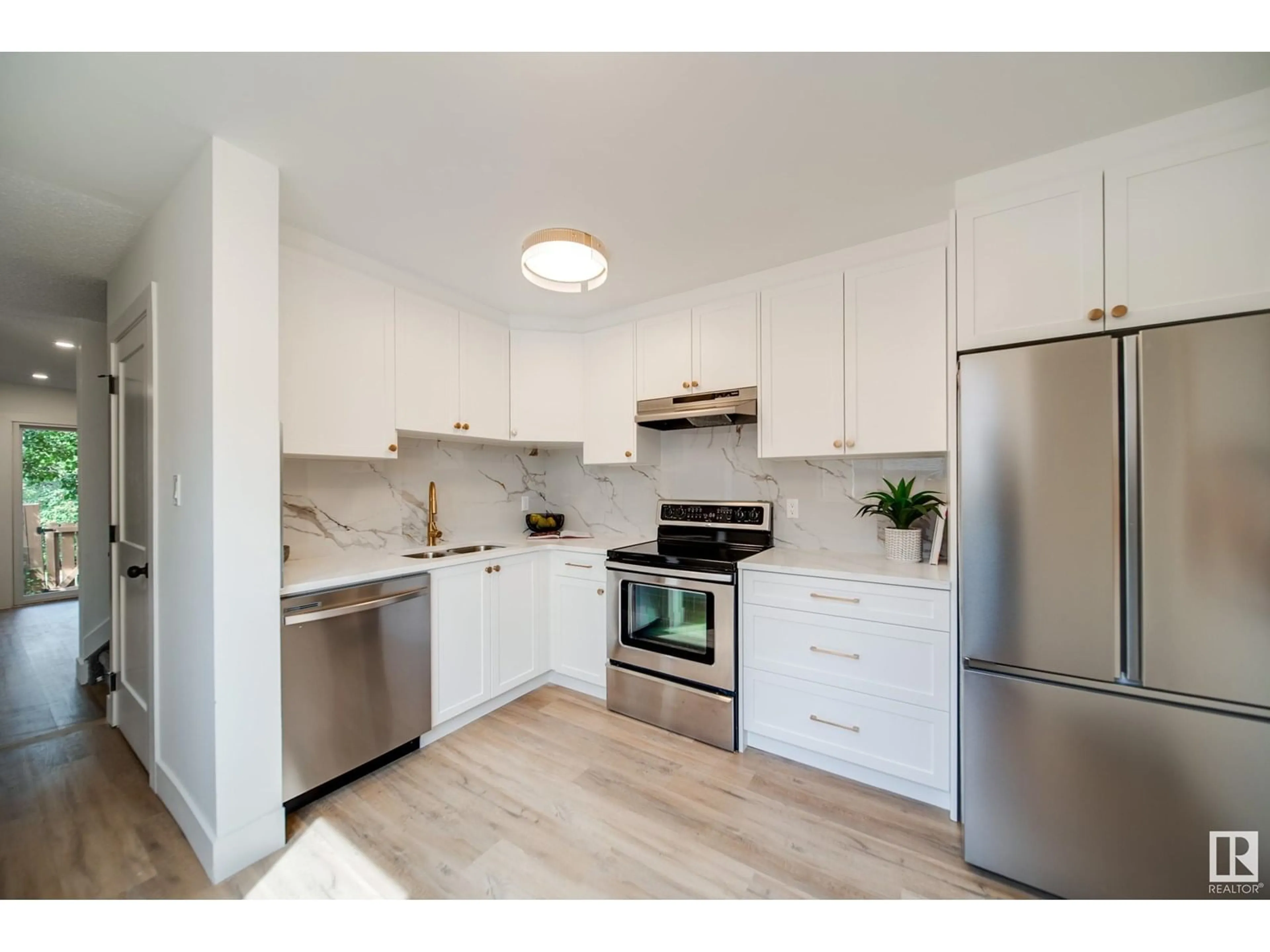 Unknown for 6098 MILL WOODS S, Edmonton Alberta T6L1N5