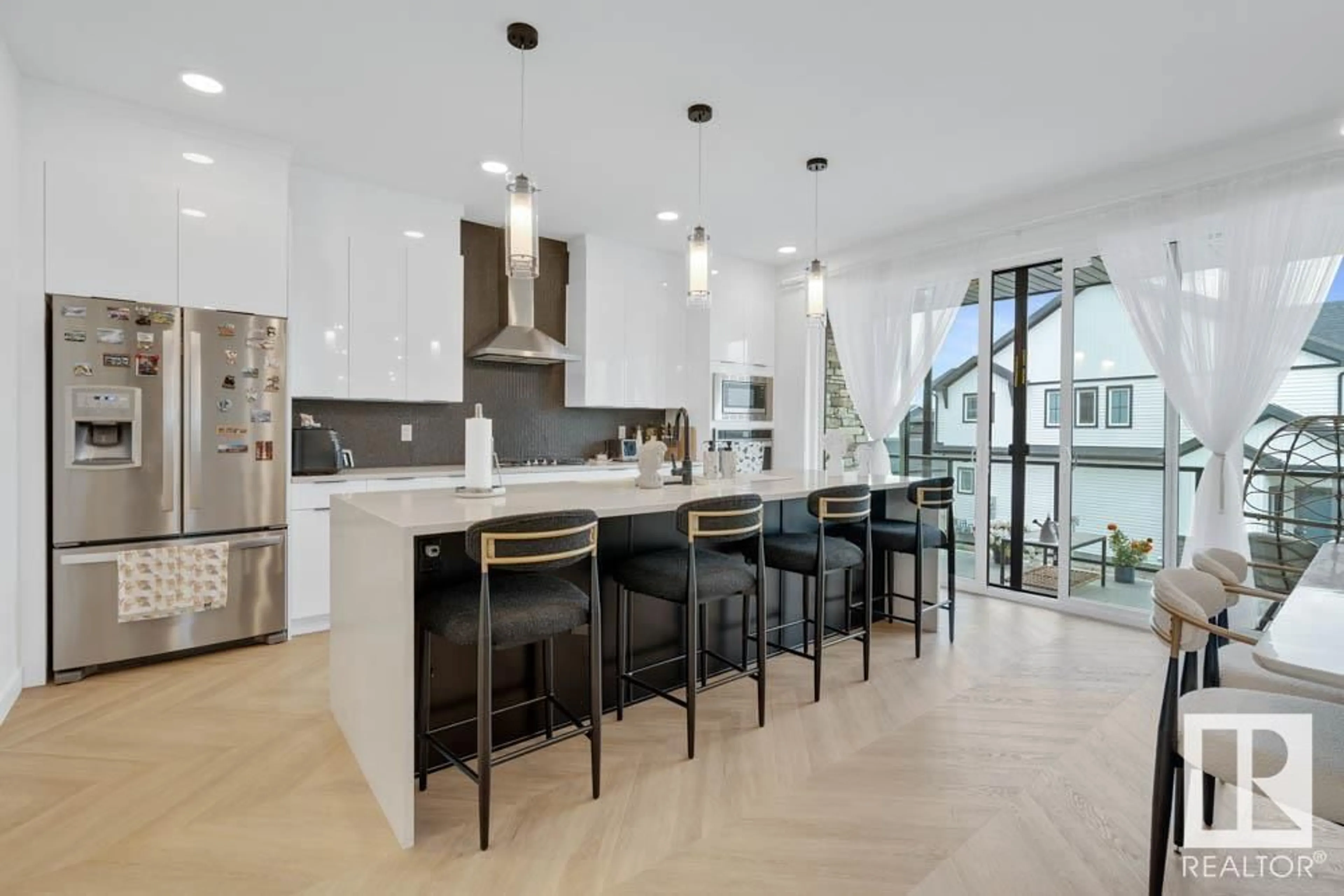 Contemporary kitchen, ceramic/tile floor for SW - 4204 HAWTHORN RO, Edmonton Alberta T6X2Y7