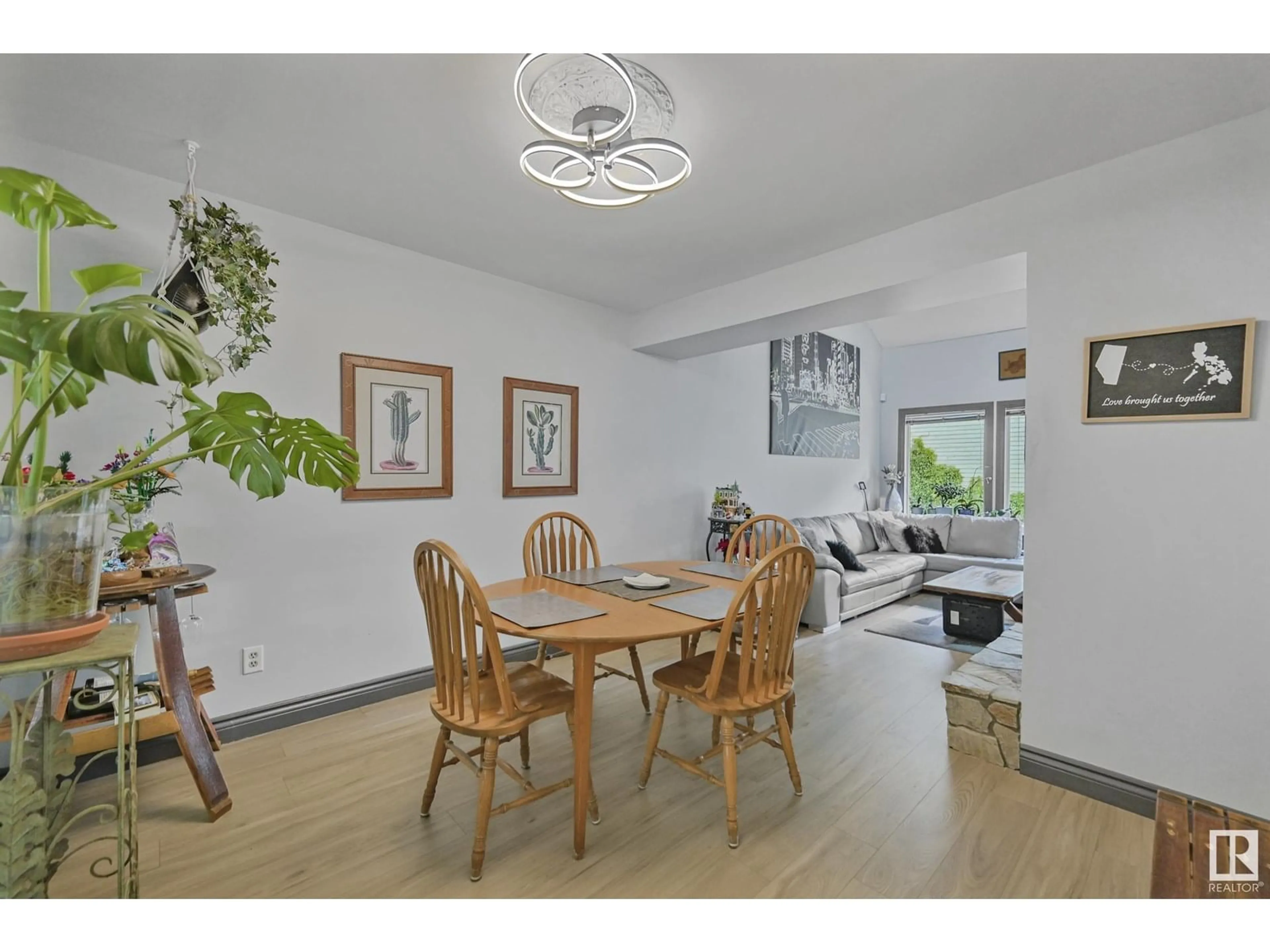 Dining room, wood/laminate floor for 5419 HILL VIEW CR, Edmonton Alberta T6L1V9