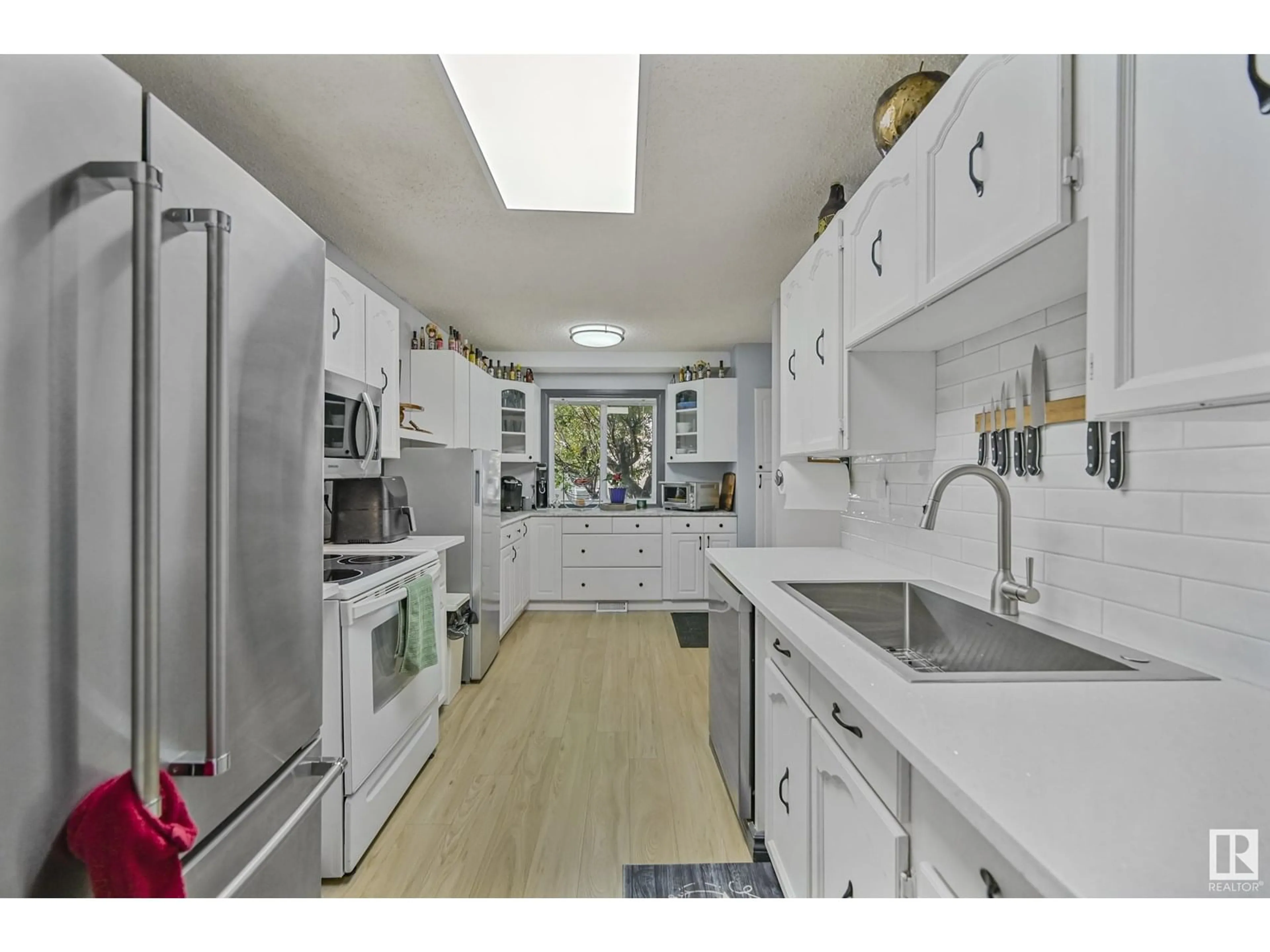 Unknown for 5419 HILL VIEW CR, Edmonton Alberta T6L1V9