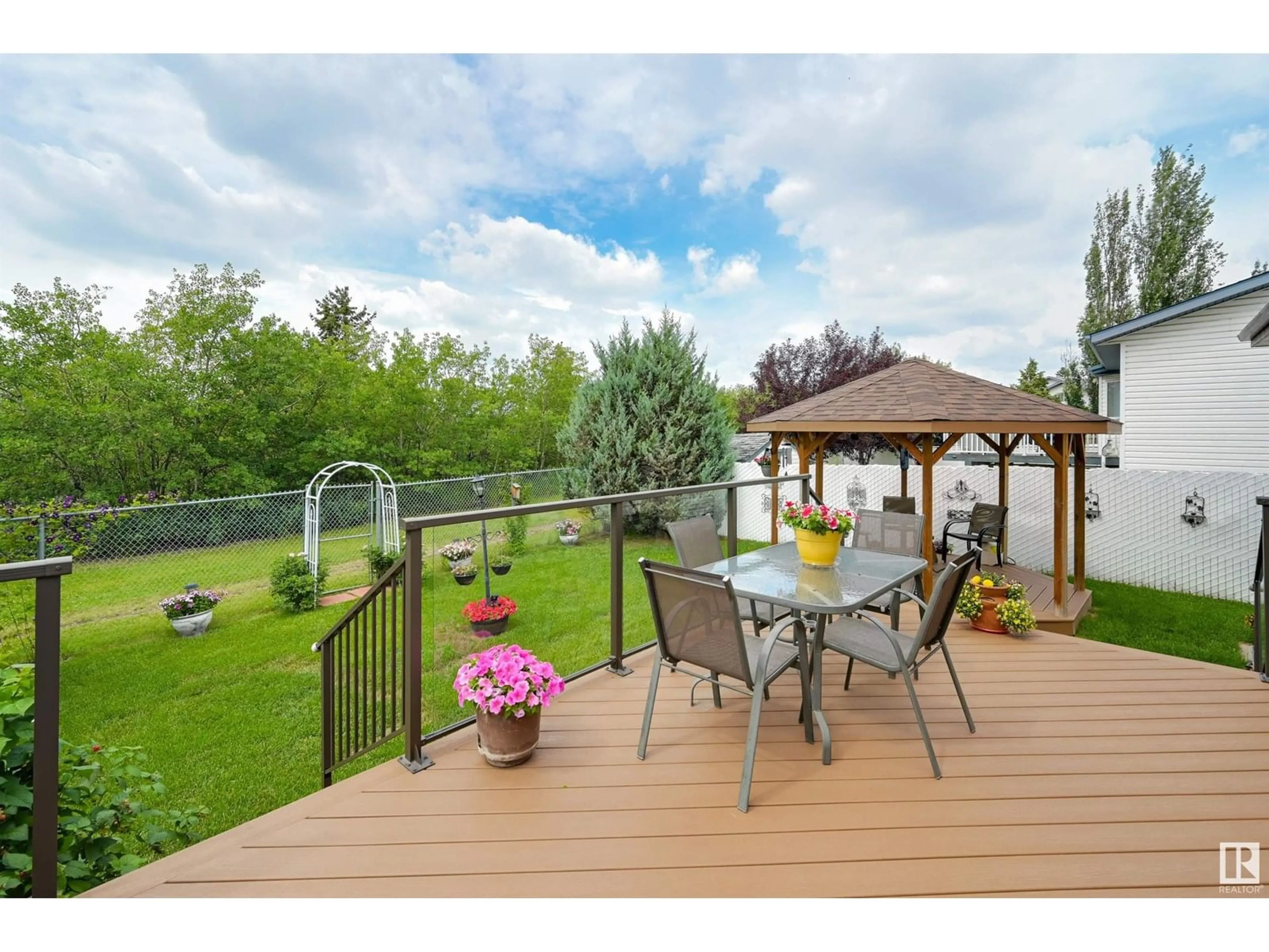 Patio, water/lake/river/ocean view for NW - 13068 39 ST, Edmonton Alberta T5A4Y6