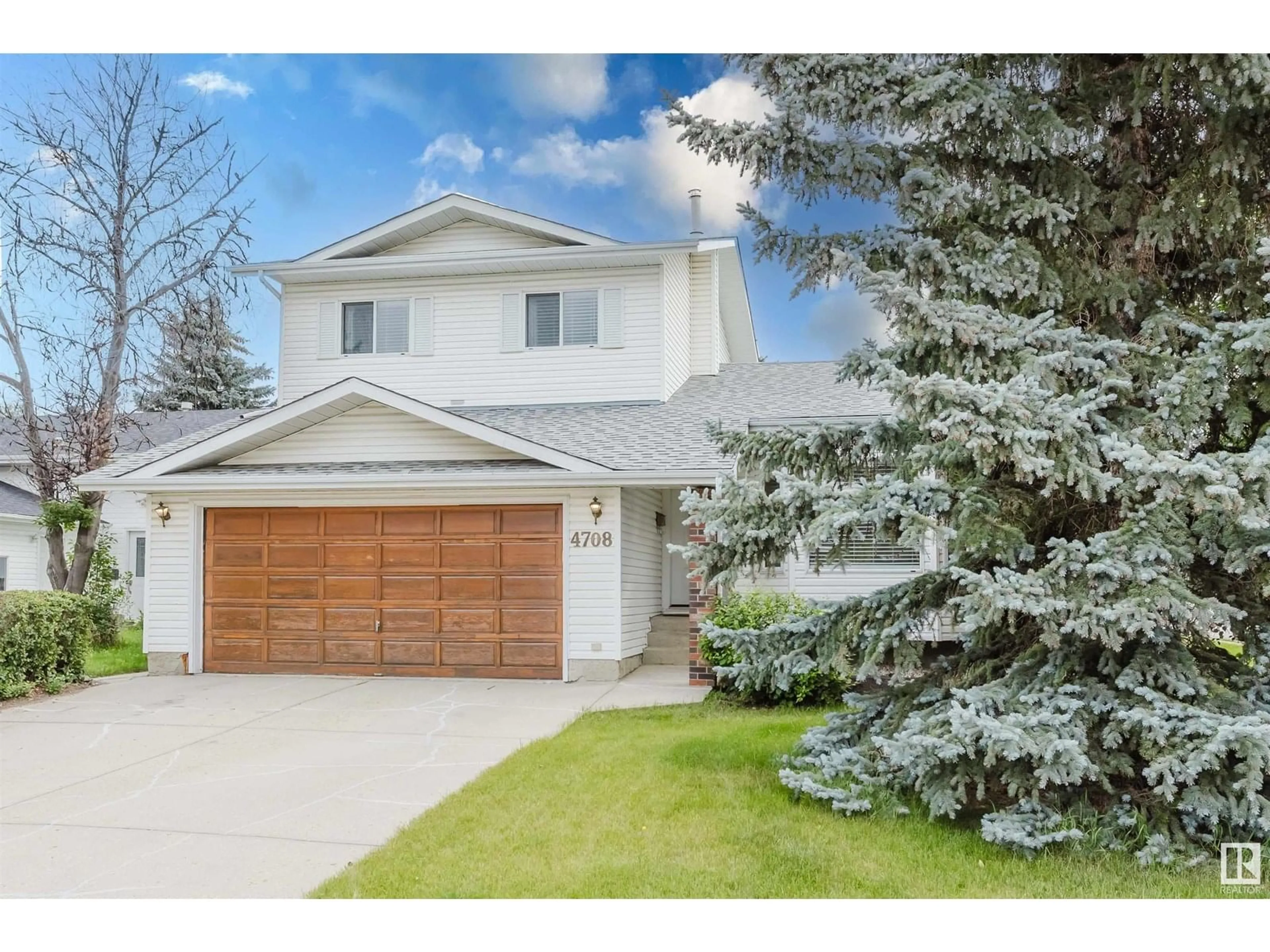 Home with vinyl exterior material, street for 4708 25 AV, Edmonton Alberta T6L4P3