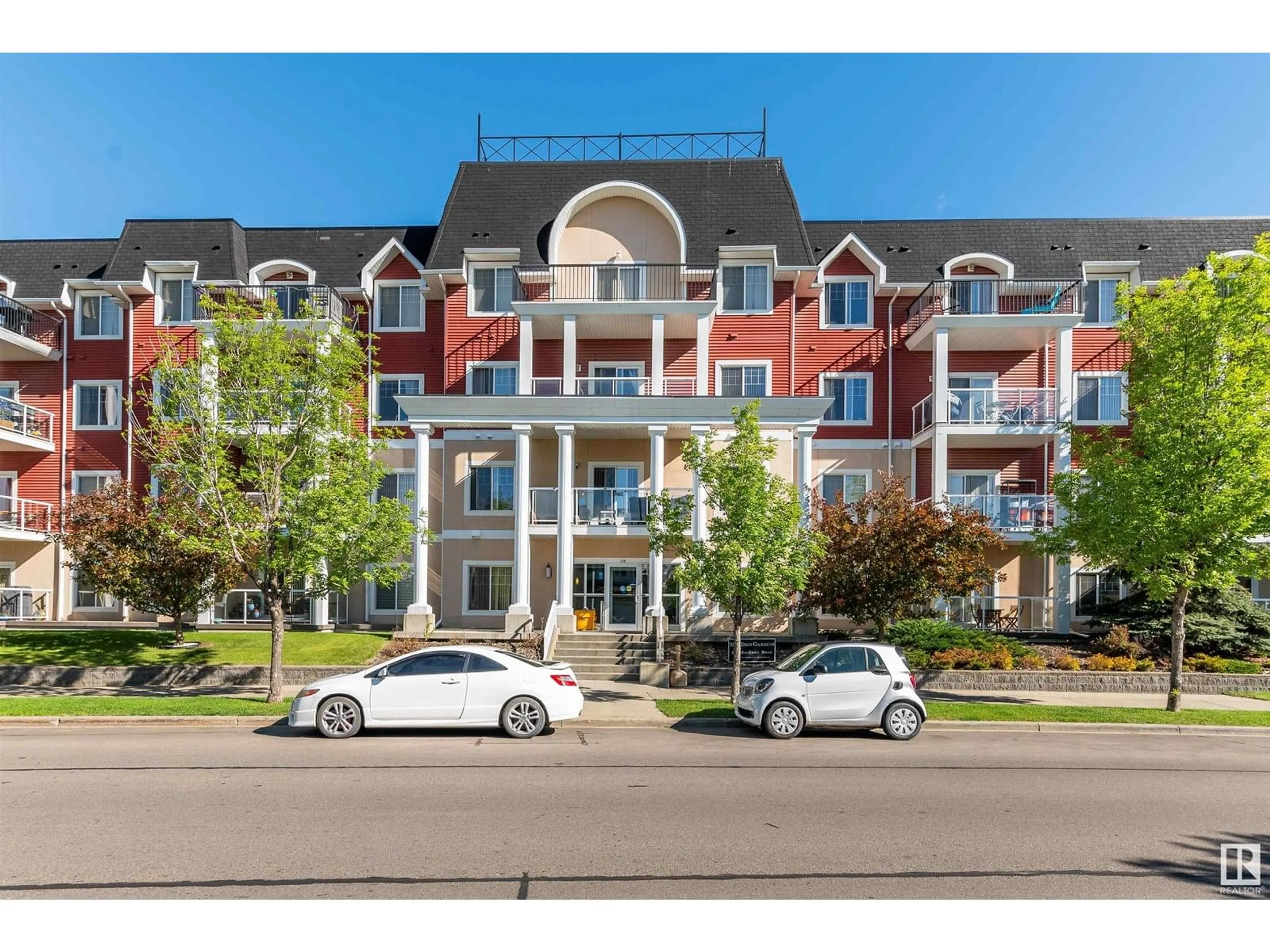 A pic from outside/outdoor area/front of a property/back of a property/a pic from drone, unknown for 226 - 315 MACEWAN RD, Edmonton Alberta T6W0C5