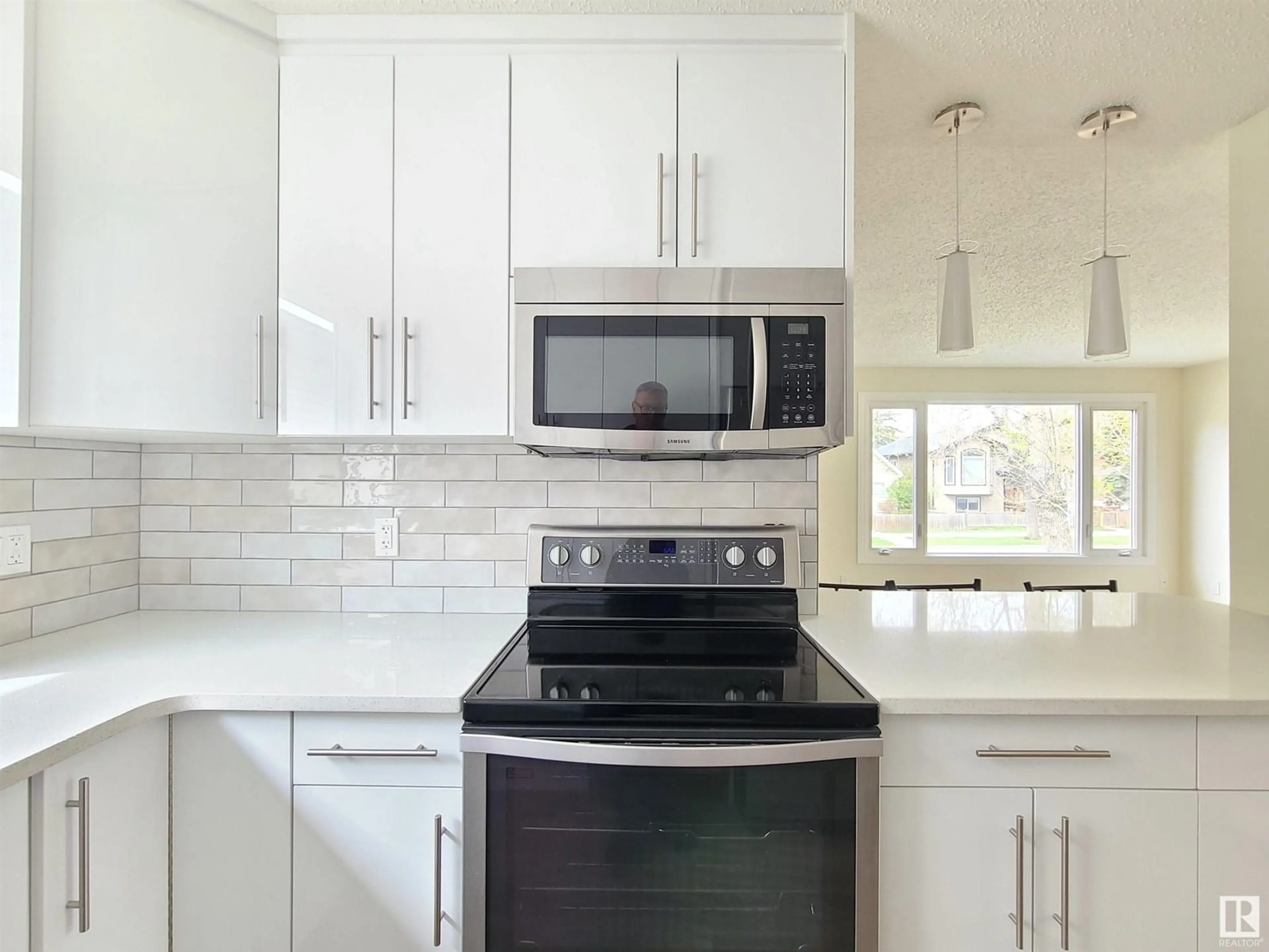 Standard kitchen, ceramic/tile floor for 12011 95A ST, Edmonton Alberta T5G1R6