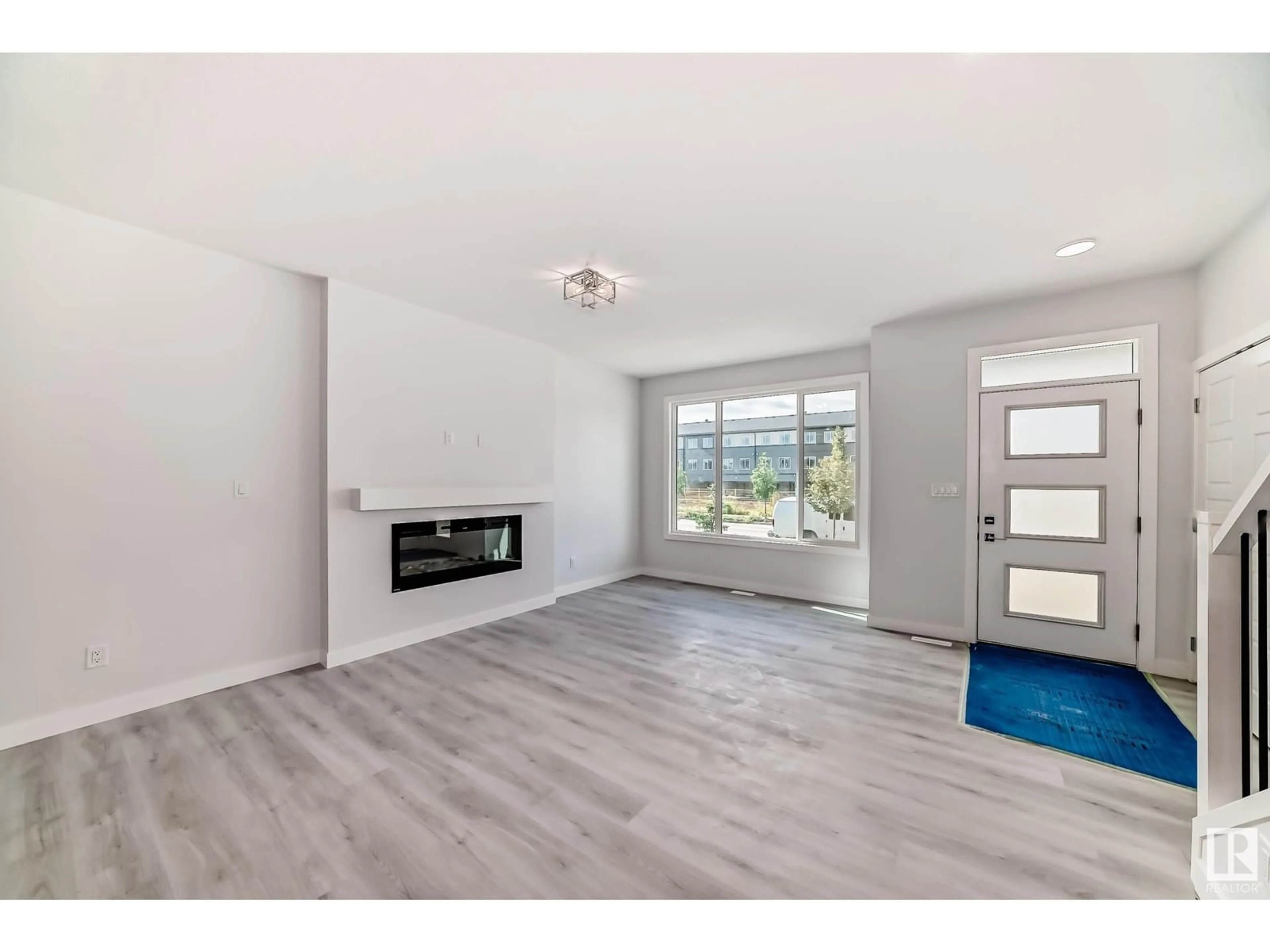 A pic of a room for SW - 8072 KIRIAK LINK LI, Edmonton Alberta T6W4V2