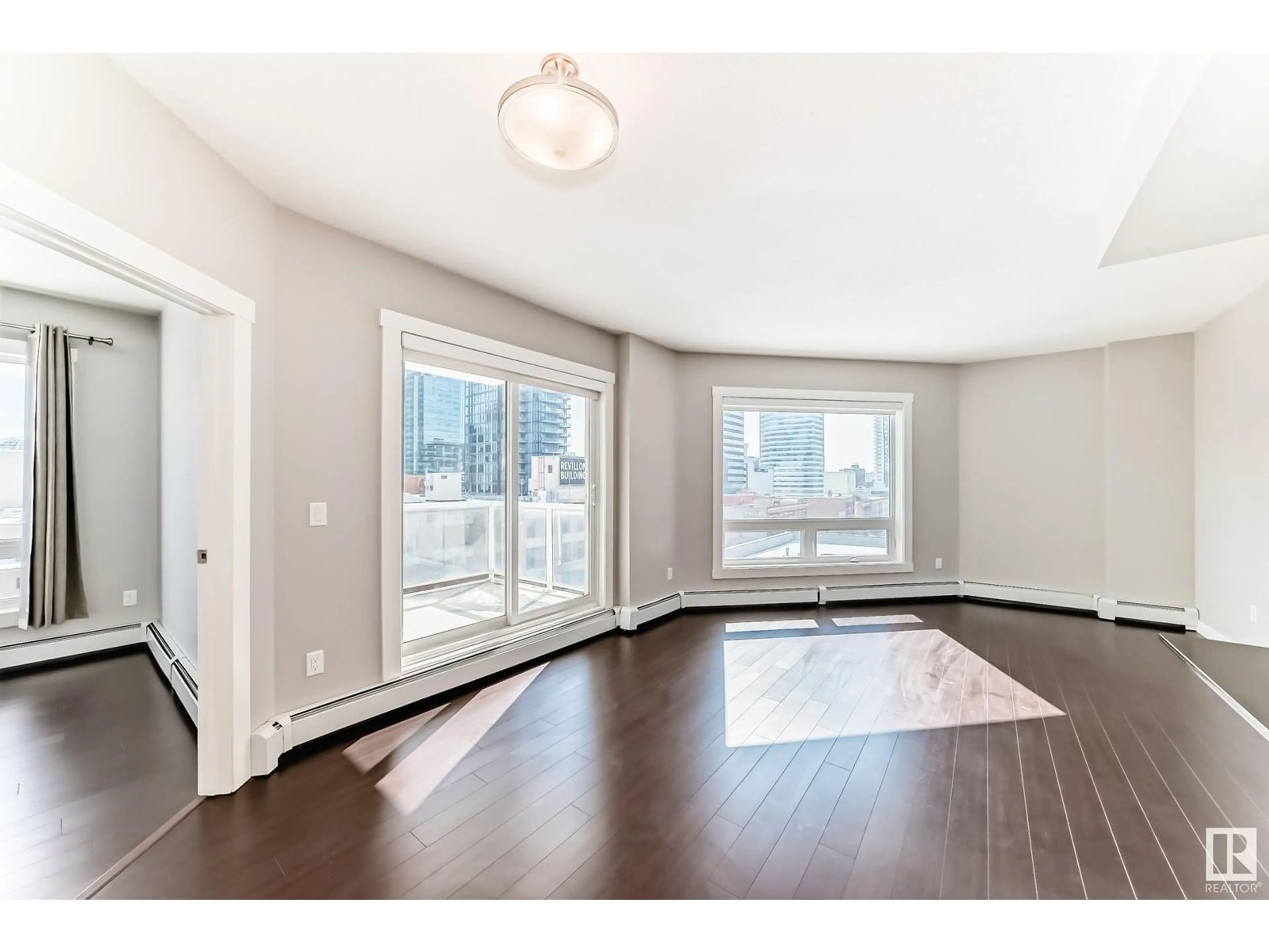 Unknown for 806 - 10226 104 ST NW, Edmonton Alberta T5J1B8