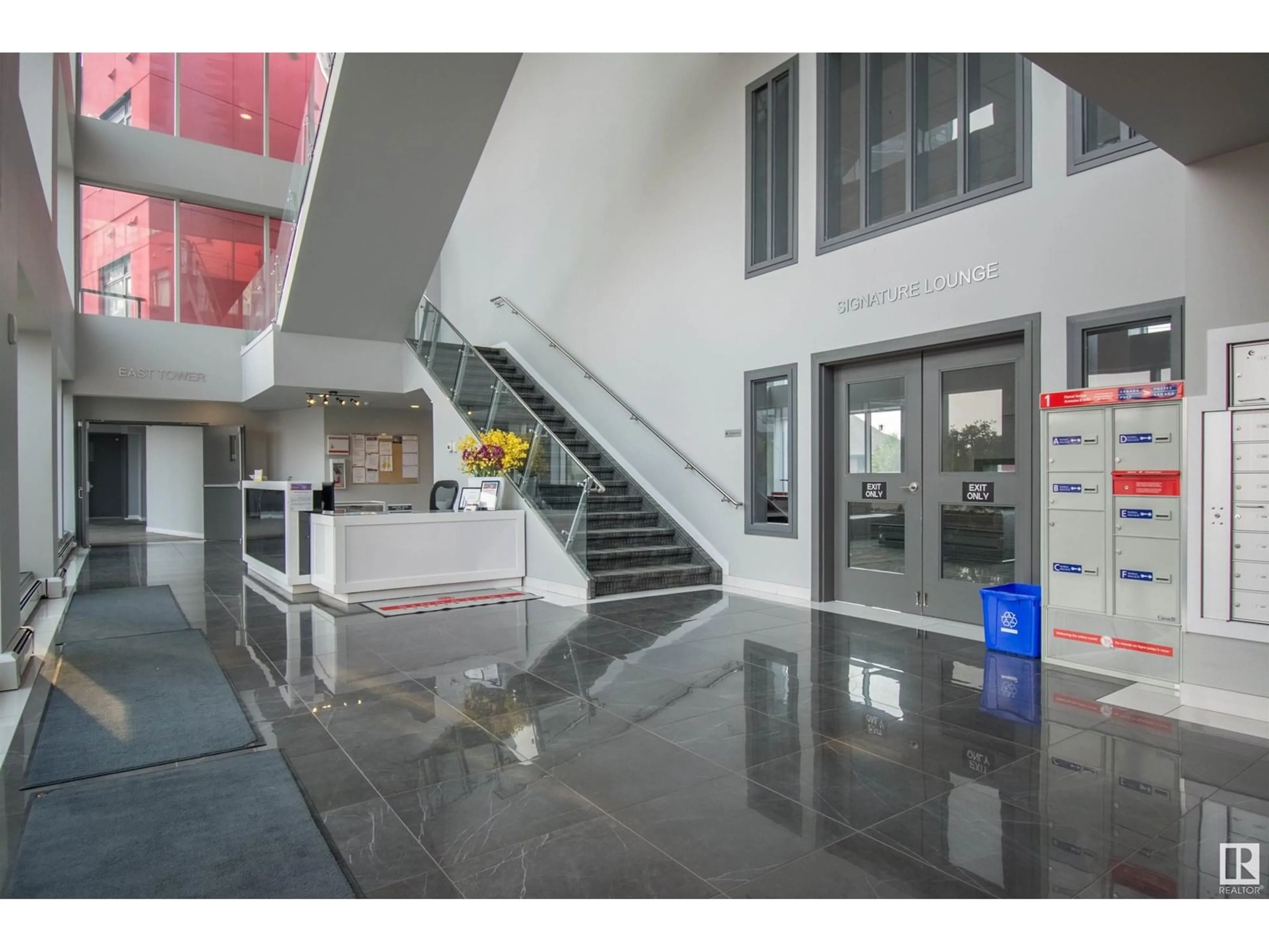 Indoor foyer for 5151 - 731 WINDERMERE BV, Edmonton Alberta T6W2K4