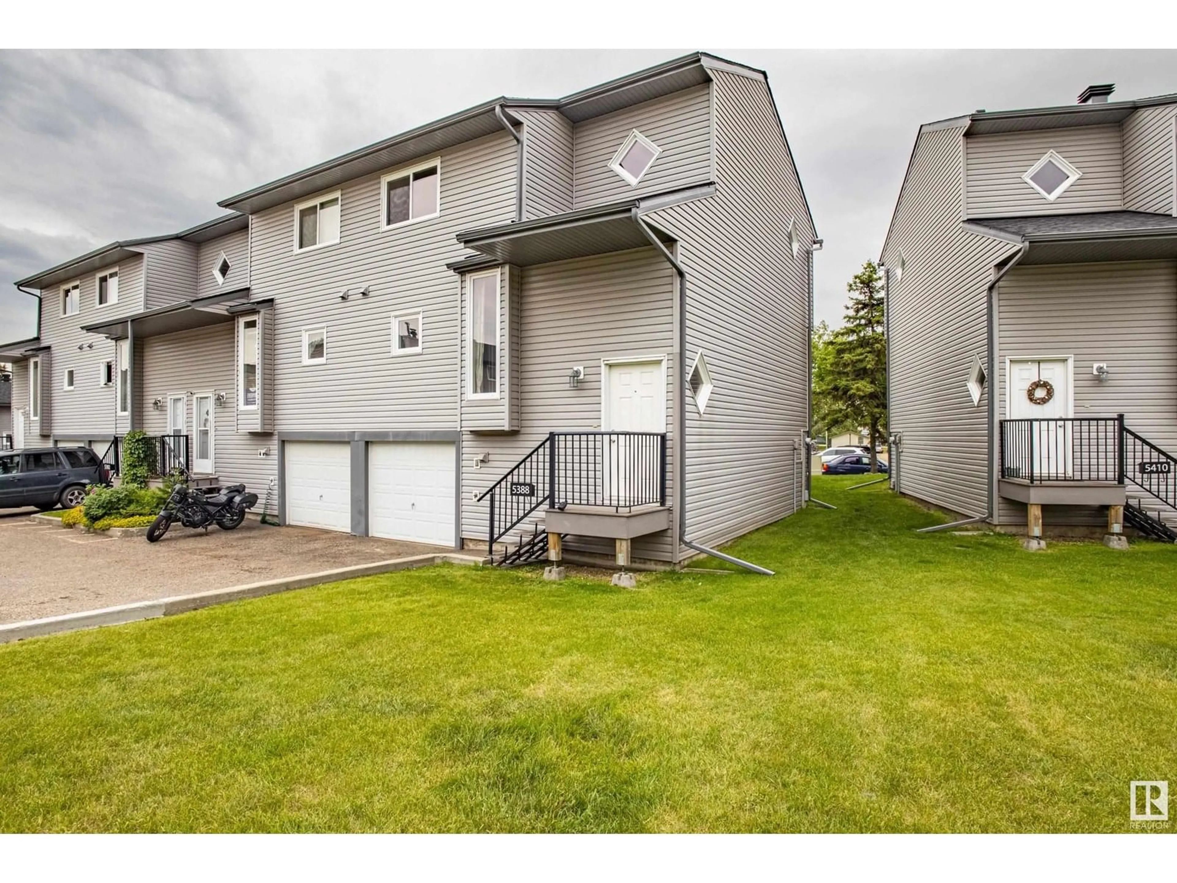 Unknown for 5388 38A AV, Edmonton Alberta T6L2H4