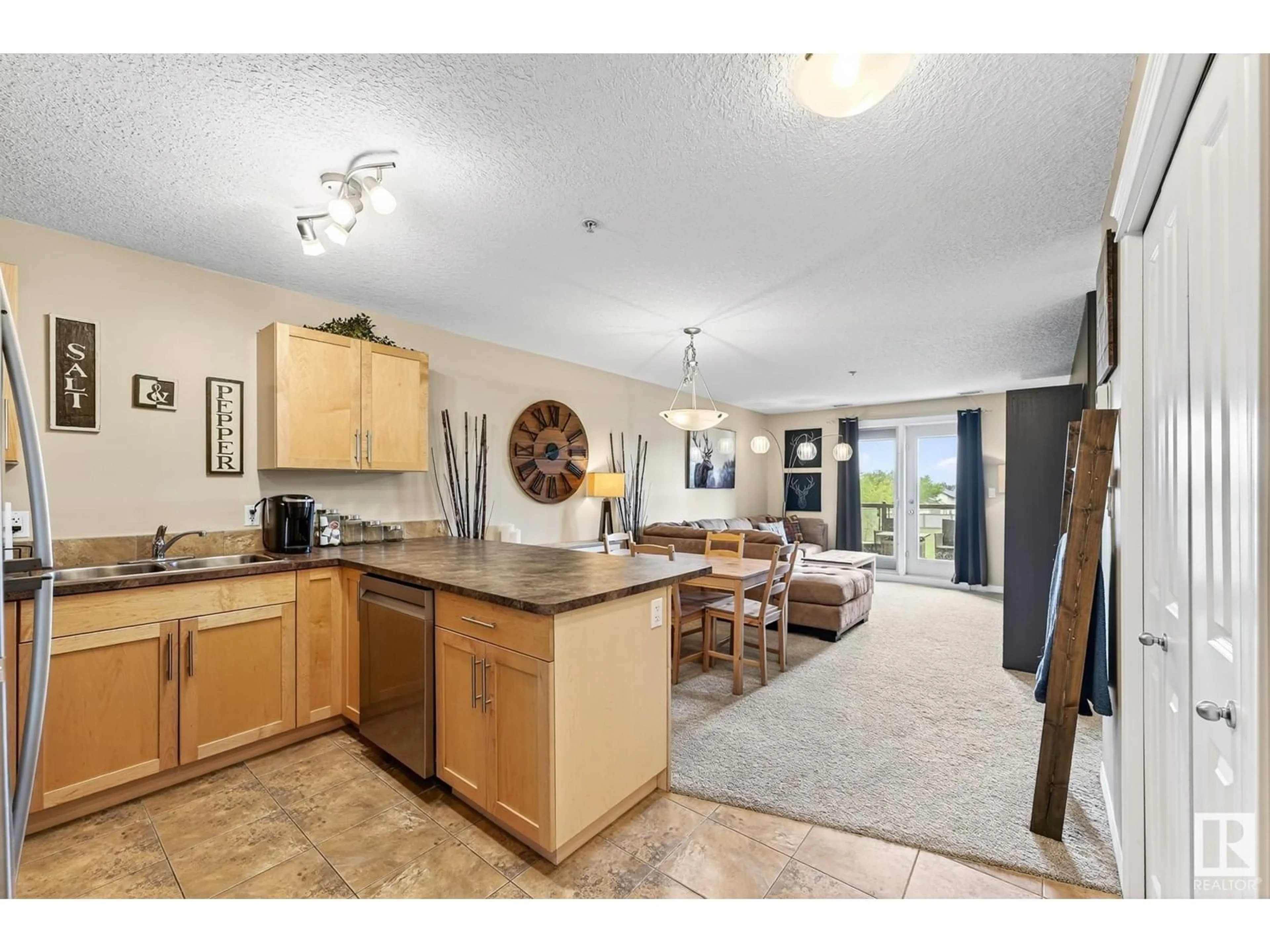Open concept kitchen, ceramic/tile floor for 300 - 320 SPRUCE RIDGE RD, Spruce Grove Alberta T7X0A1