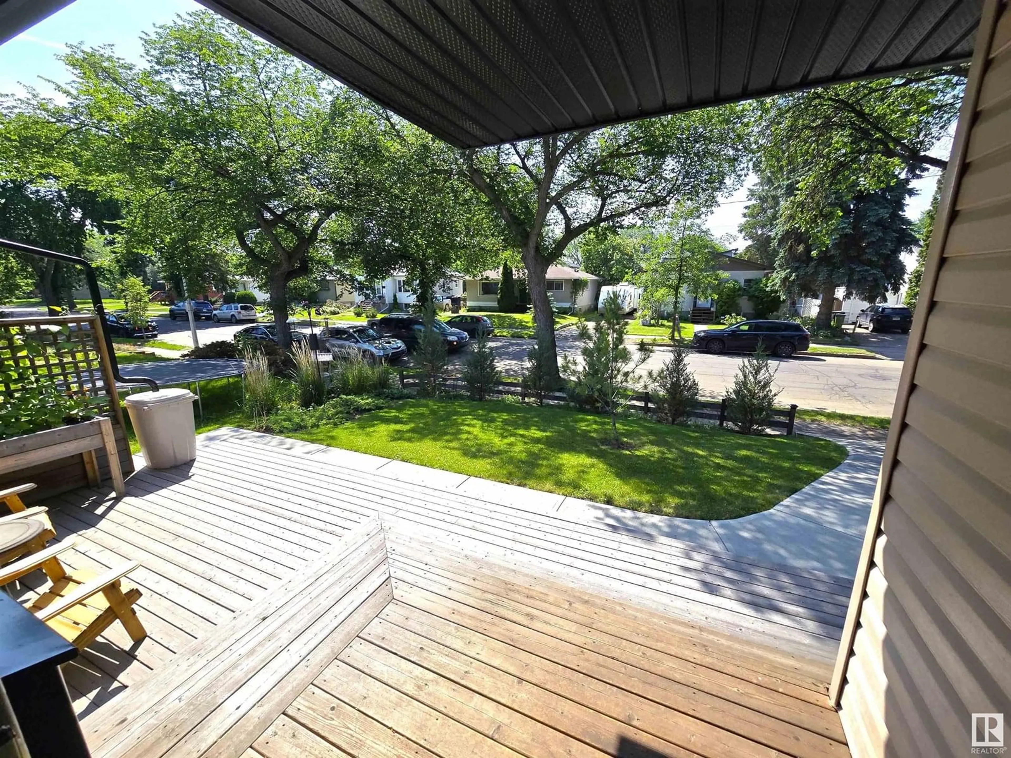 Patio, forest/trees view for 4622 114 AV, Edmonton Alberta T5W0T5