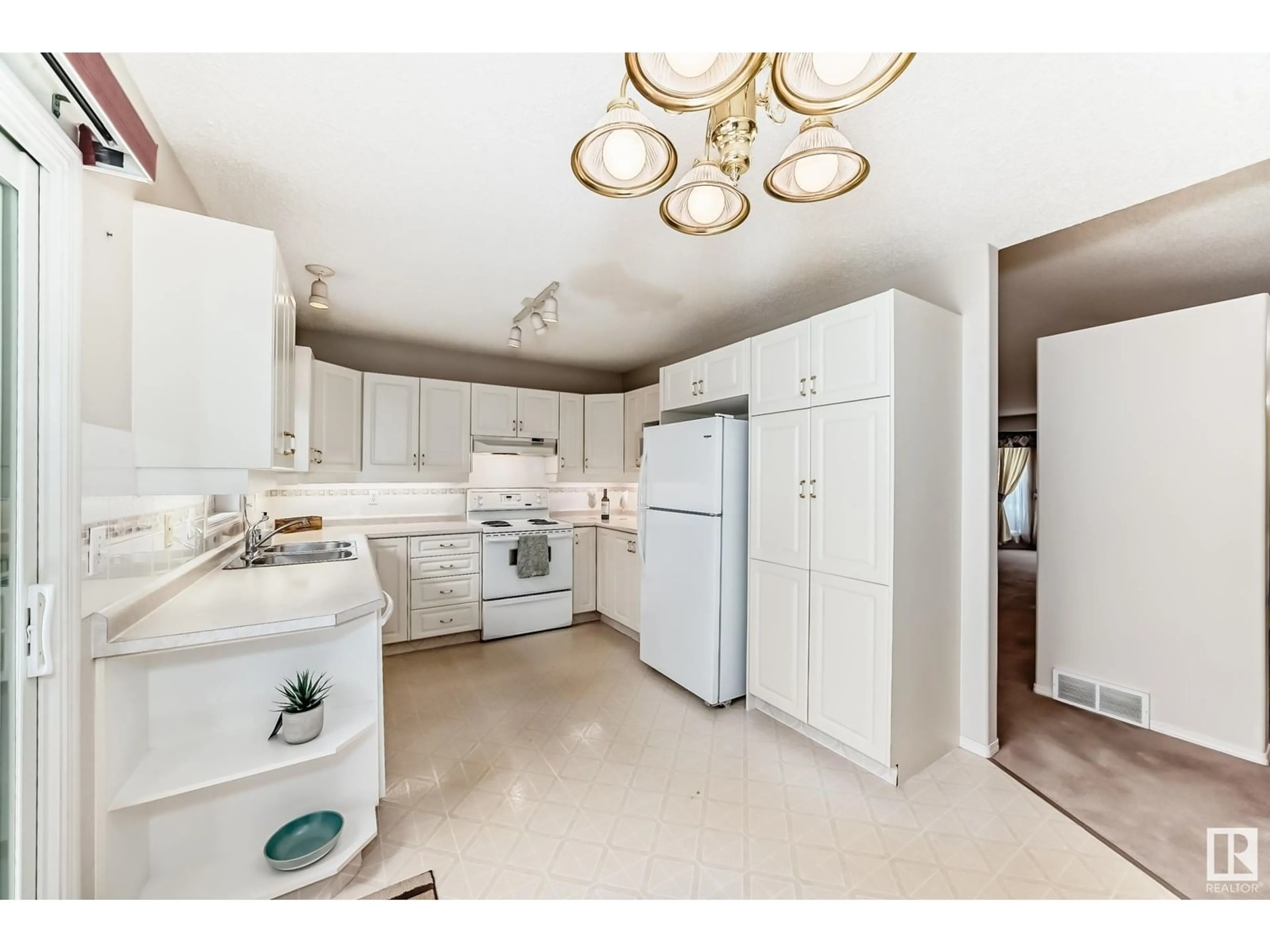 Unknown for 39 ESTATES CO, Sherwood Park Alberta T8B1M9