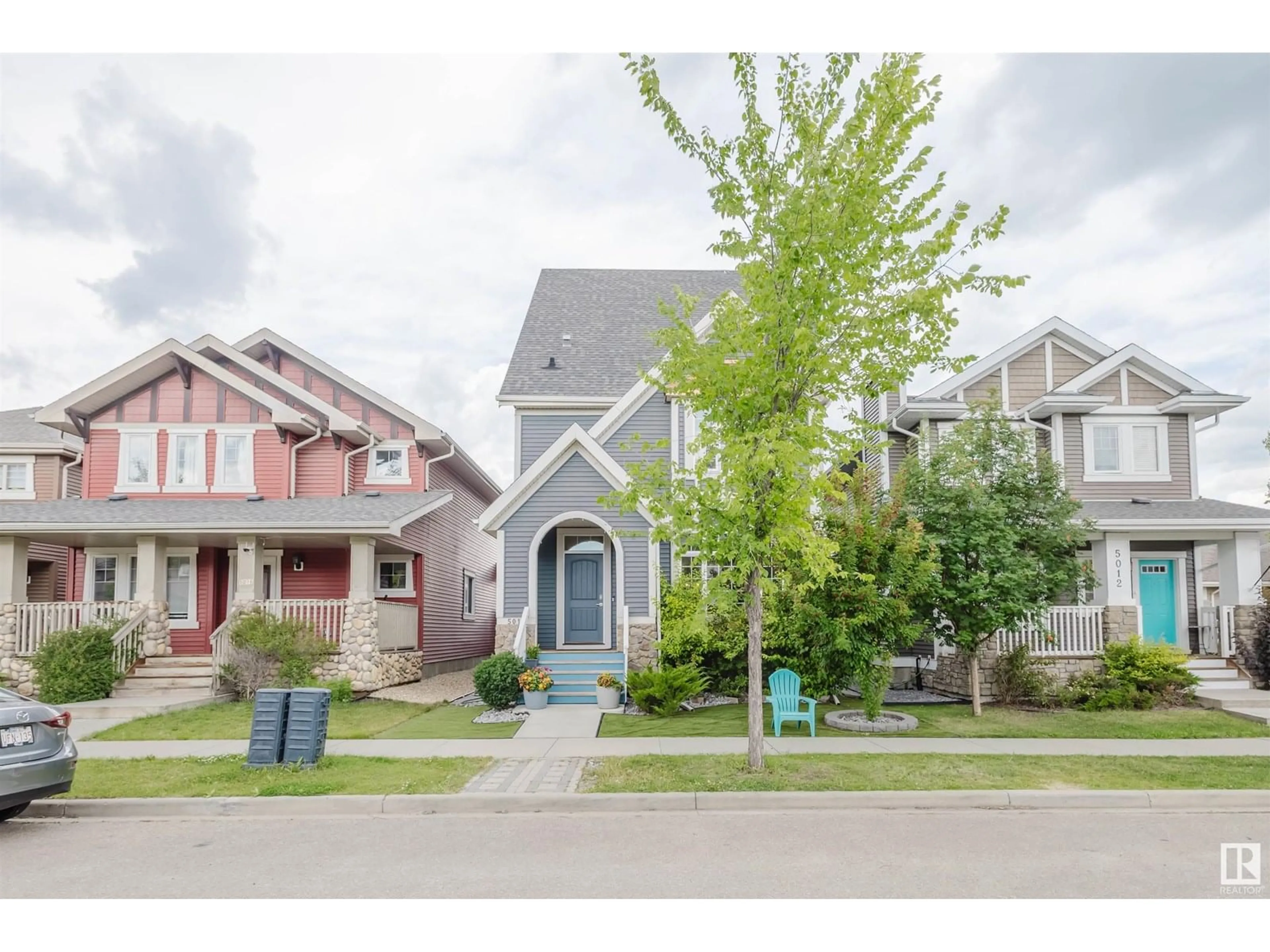 Home with vinyl exterior material, street for 5014 DEWOLF RD, Edmonton Alberta T5E6R4