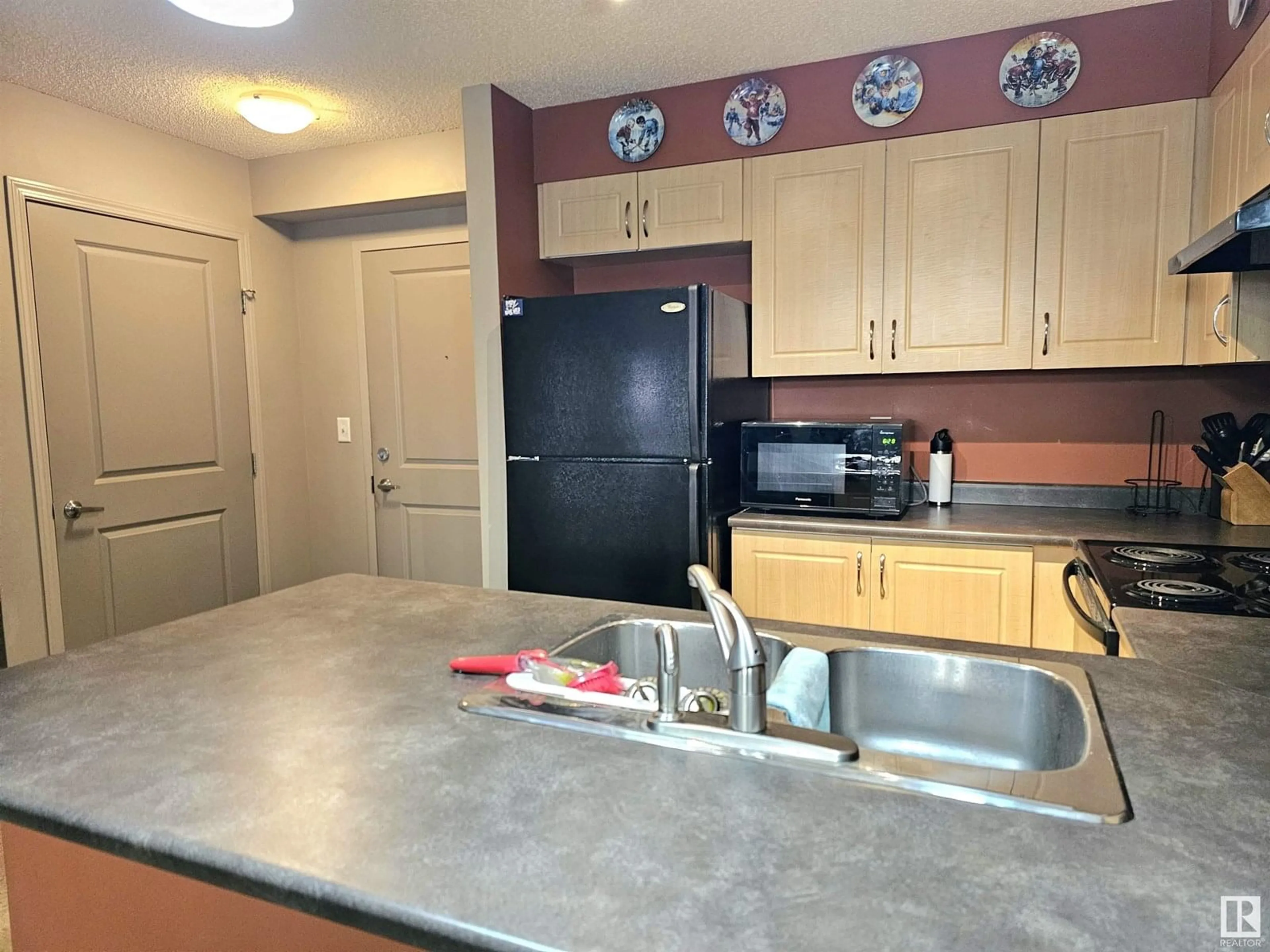 Standard kitchen, unknown for #105 - 11445 ELLERSLIE RD, Edmonton Alberta T6W1T1