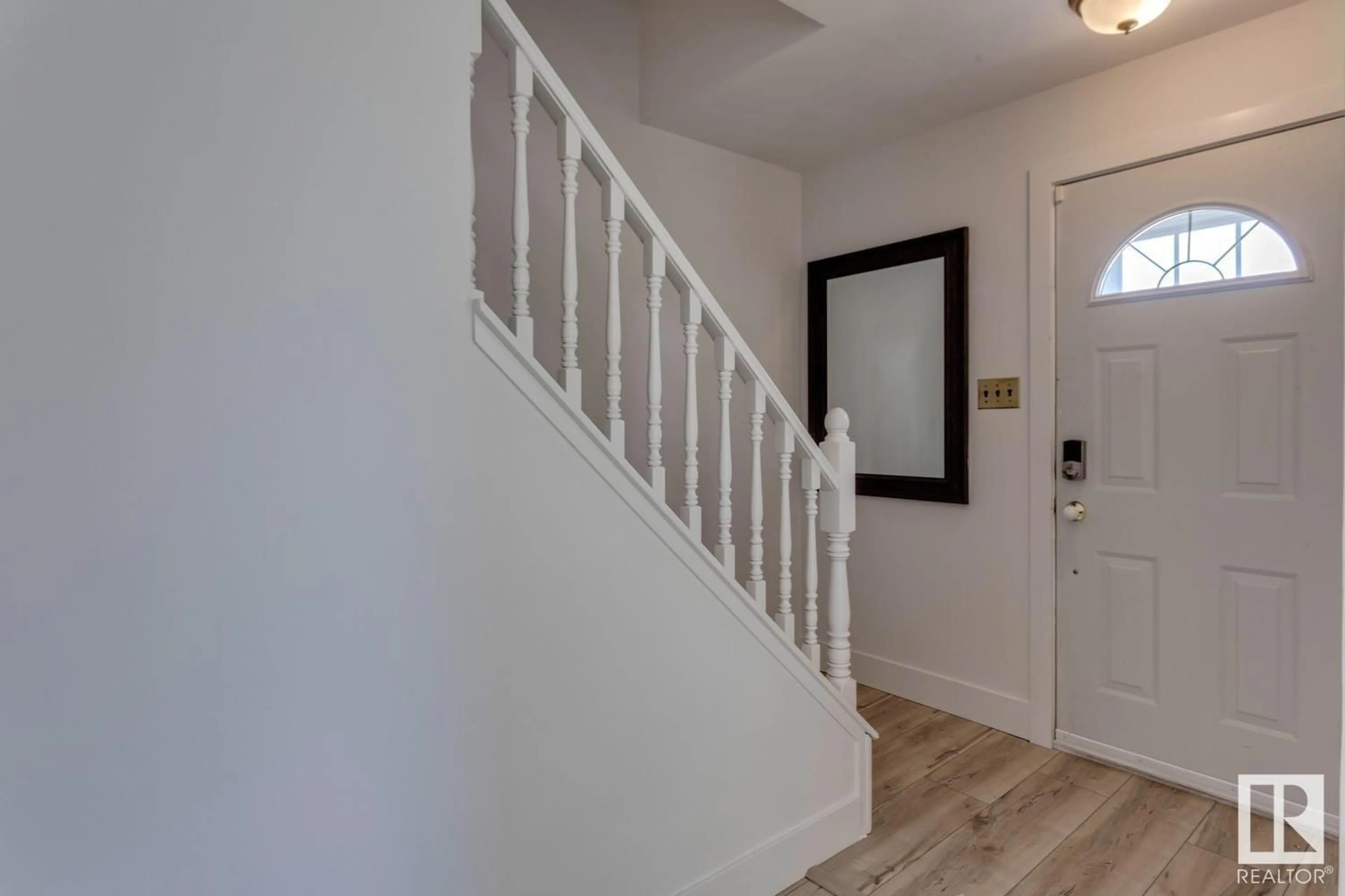 Unknown for NW - 10208 79 ST, Edmonton Alberta T6A3G5