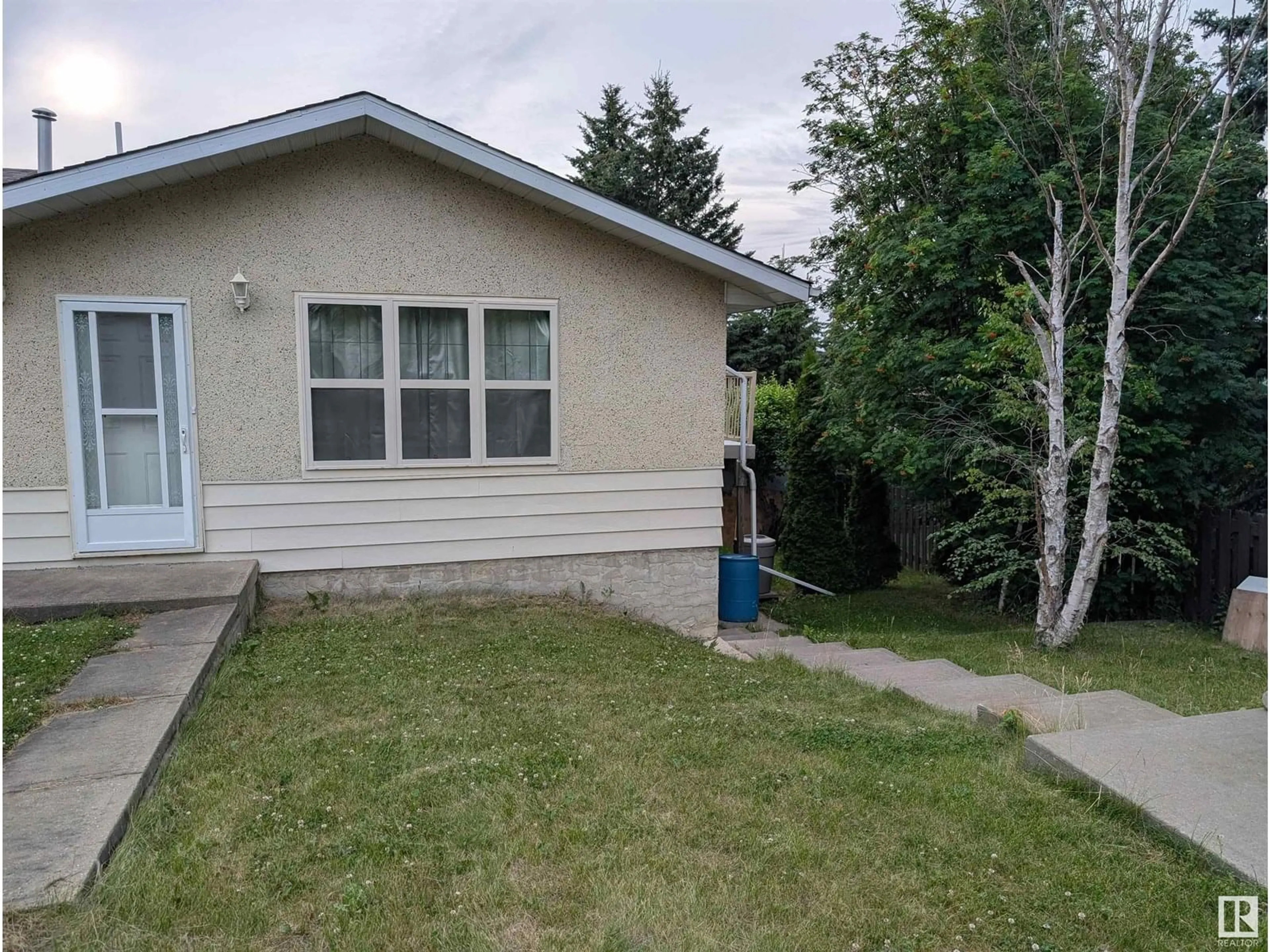 Unknown for 26 LOUISBOURG PL, St. Albert Alberta T8N4L5