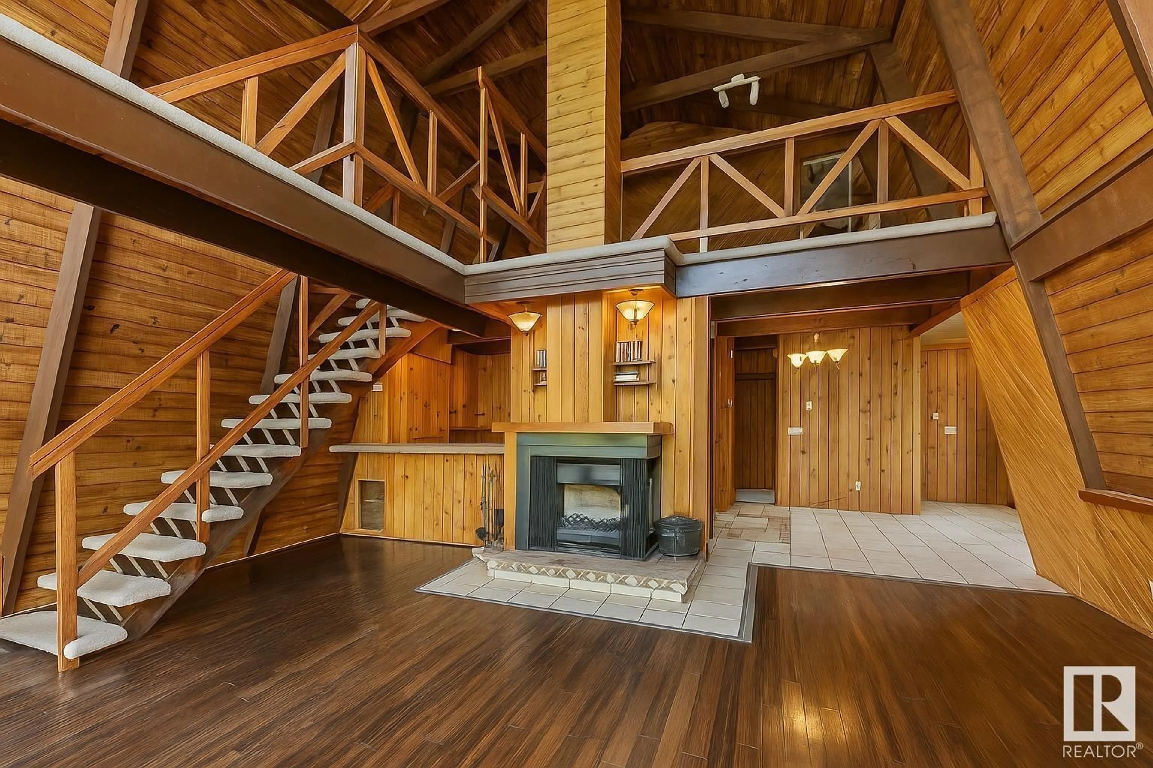 Indoor foyer for 60417 - 329 RNG RD, Rural St. Paul County Alberta T0A3E0