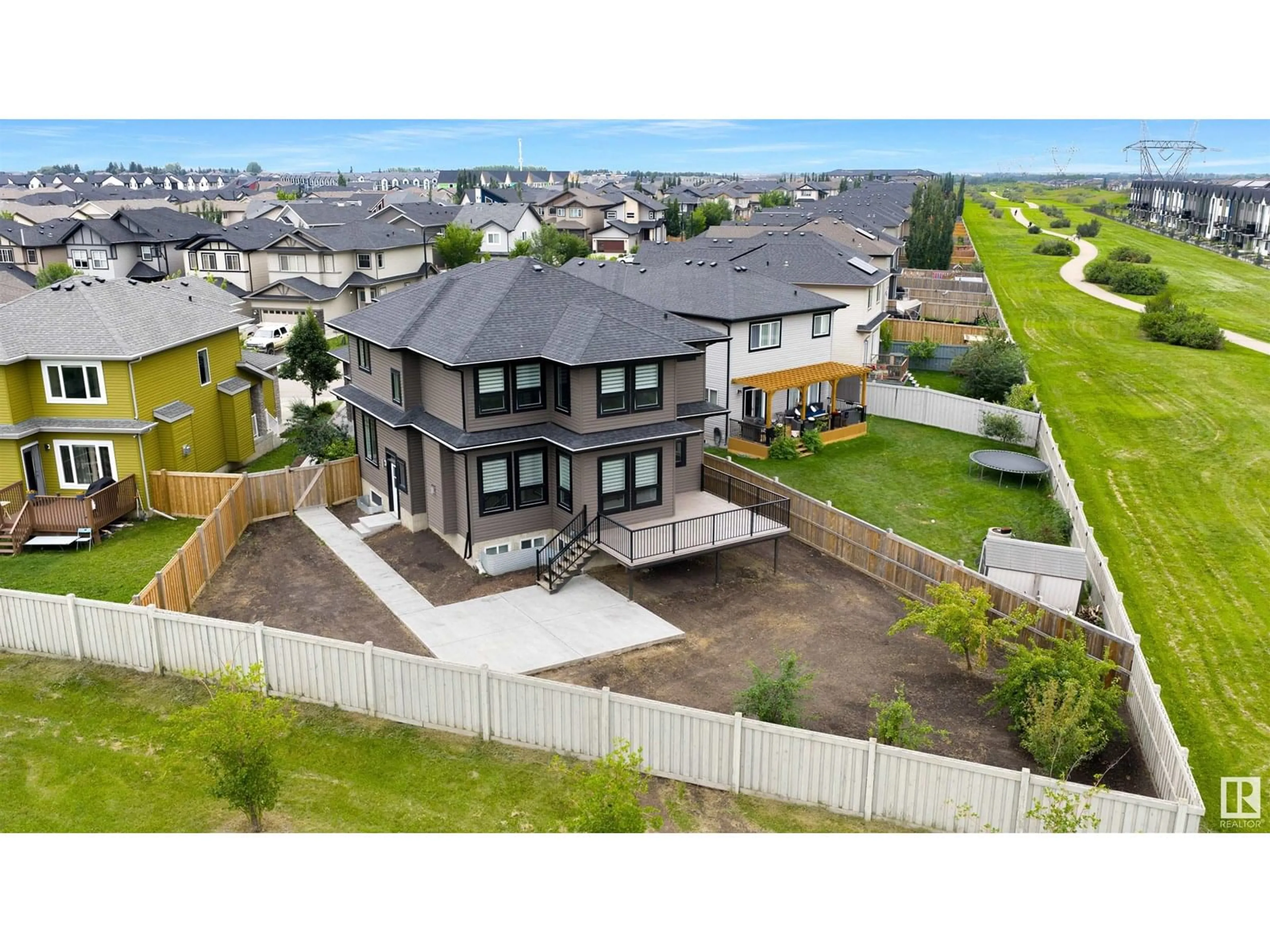 A pic from outside/outdoor area/front of a property/back of a property/a pic from drone, unknown for 3626 CLAXTON PL, Edmonton Alberta T6W2K8