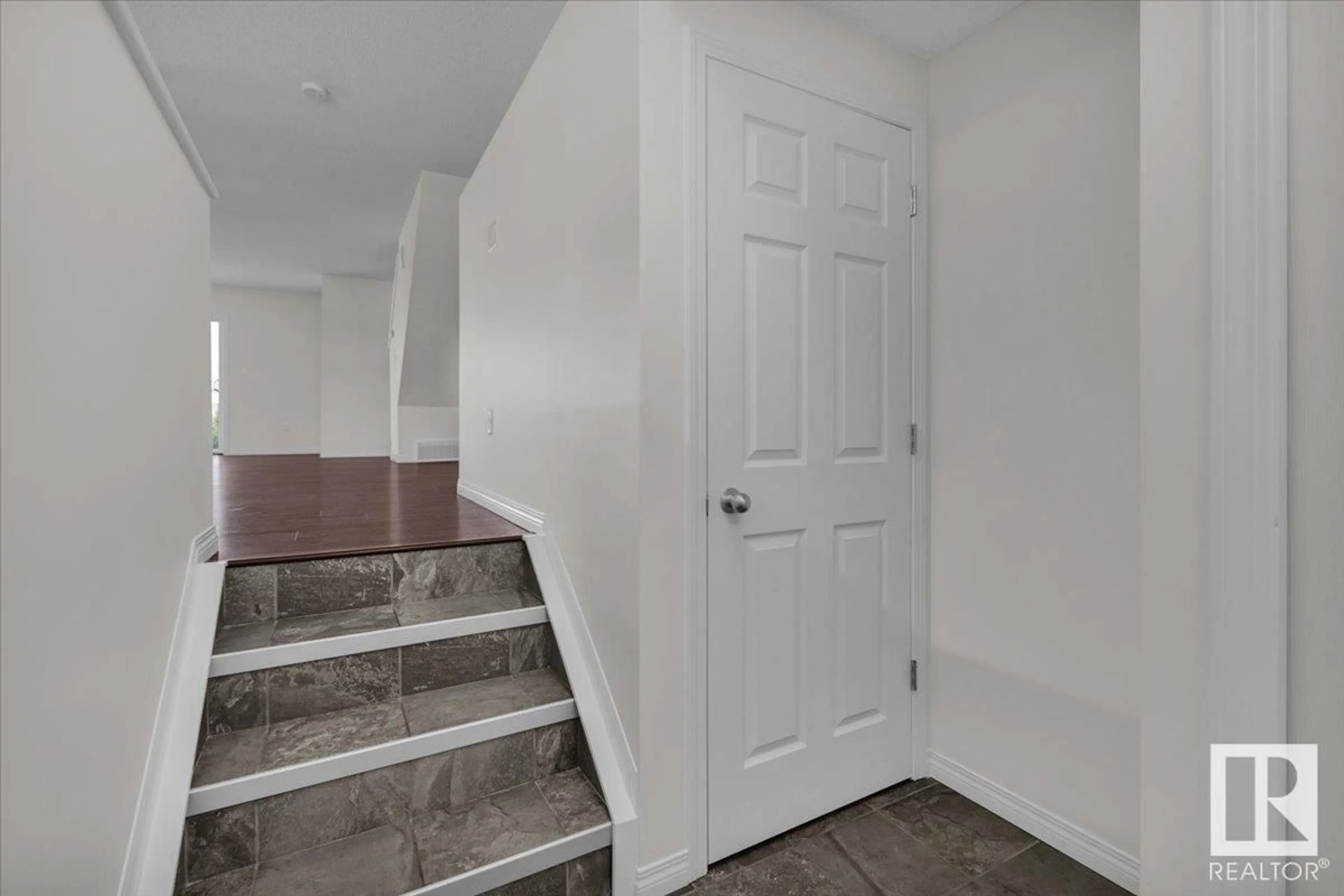 Unknown for 9151 SHAW WY, Edmonton Alberta T6X1W7