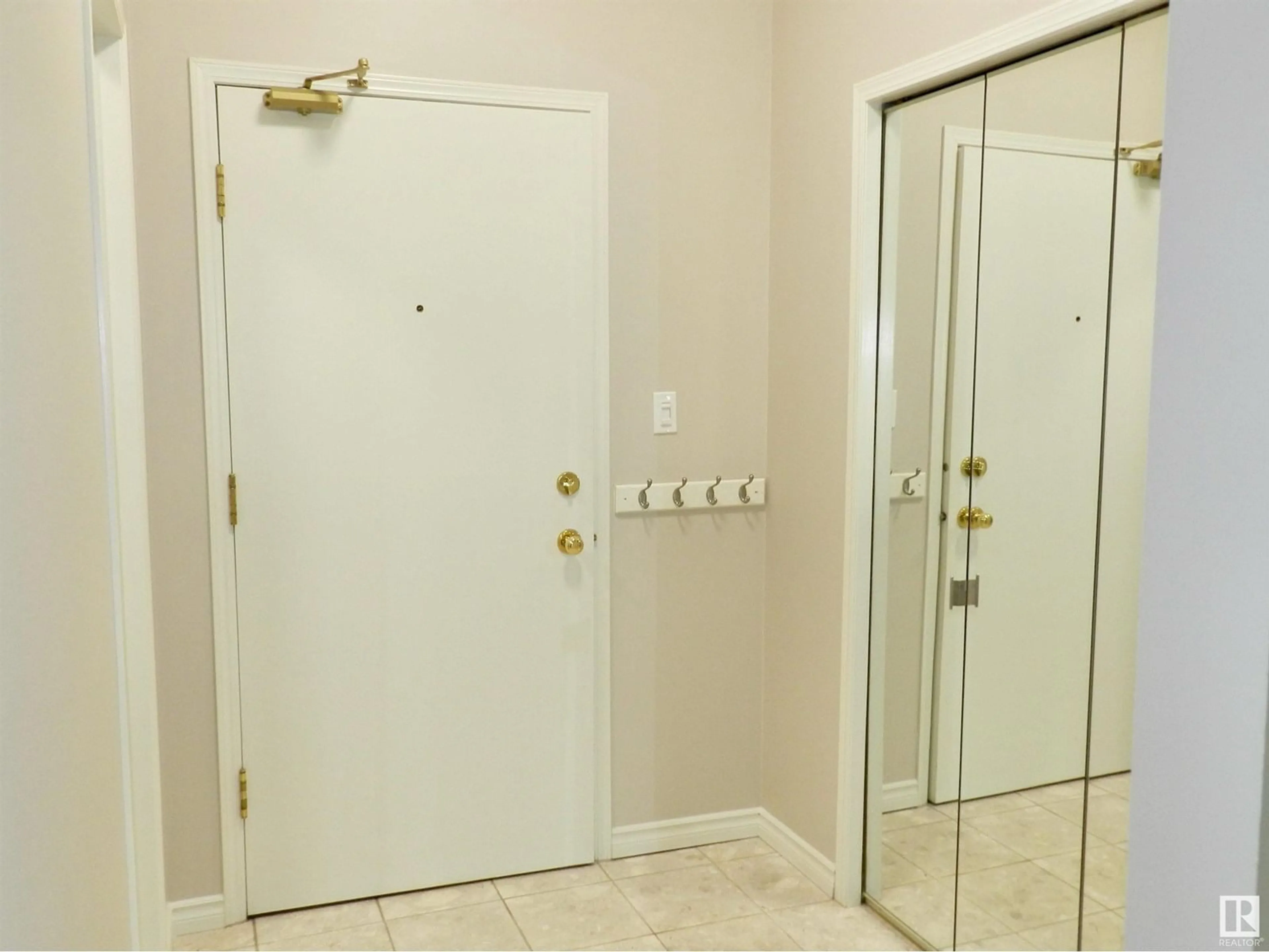 Unknown for 221 CASTLE DOWNS RD, Edmonton Alberta T5X5Y3