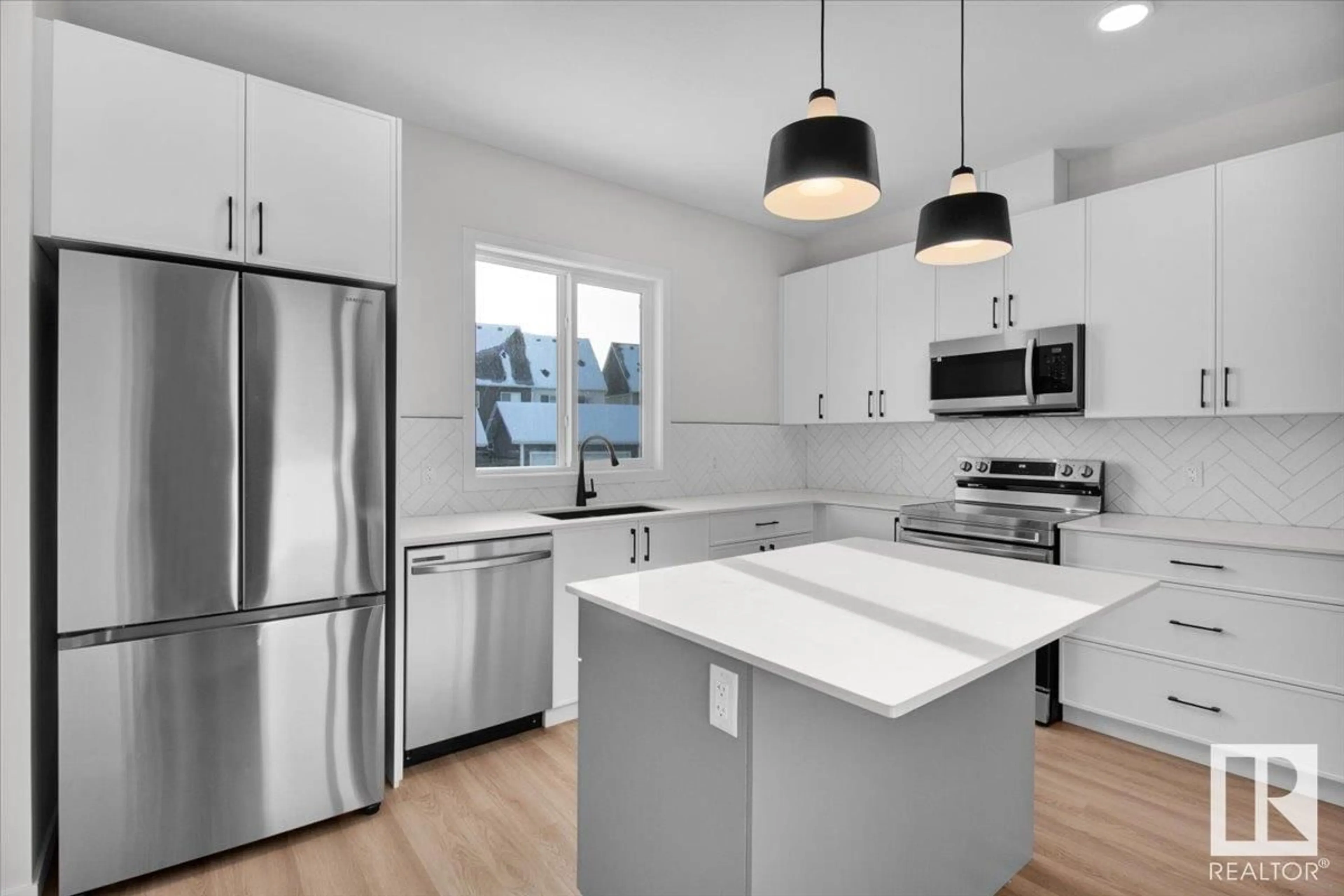 Open concept kitchen, unknown for 107 BRICKYARD DR, Stony Plain Alberta T7Z0P2