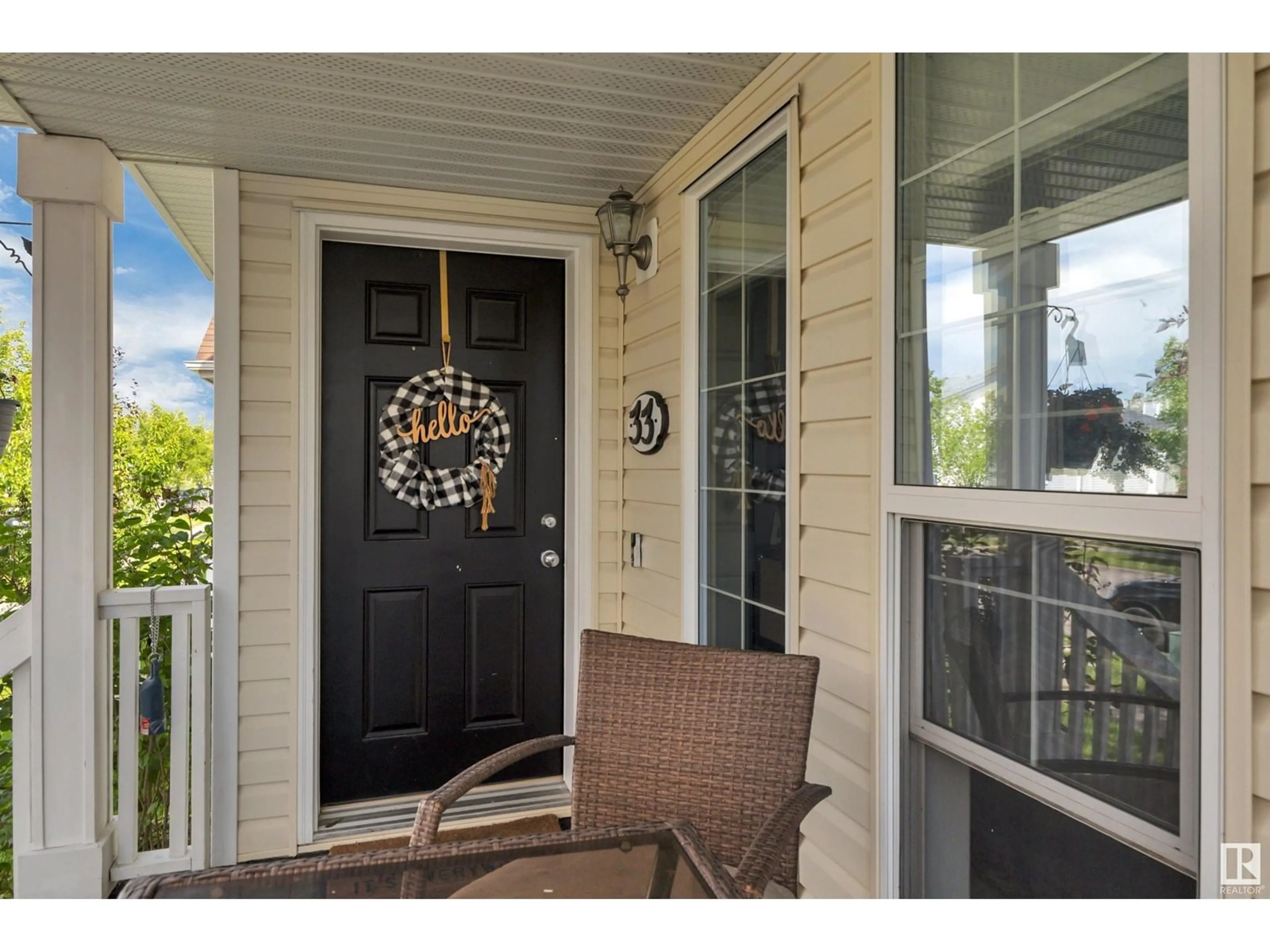 Indoor entryway for 33 DOUGLAS LN, Leduc Alberta T9E8P5