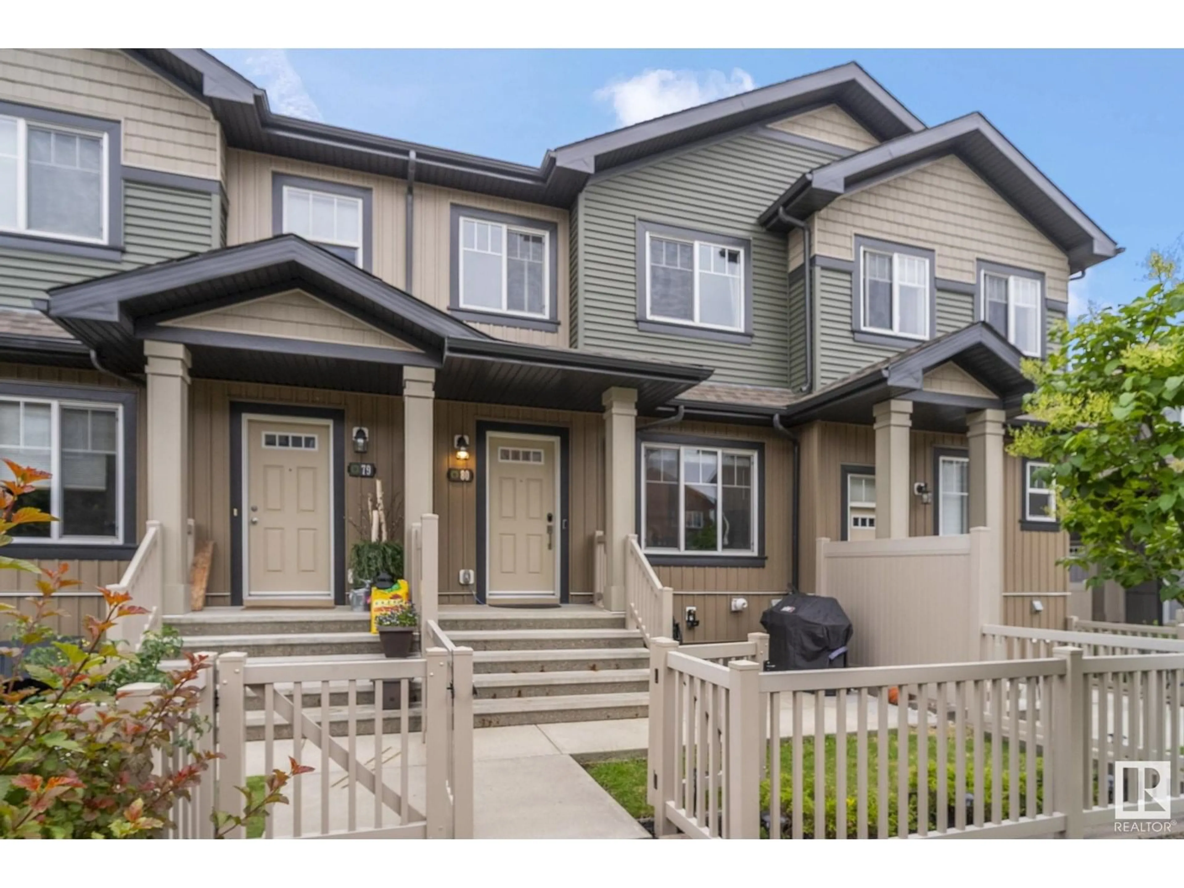 Home with vinyl exterior material, street for 3305 - 80 ORCHARDS LINK LI, Edmonton Alberta T6X2H1