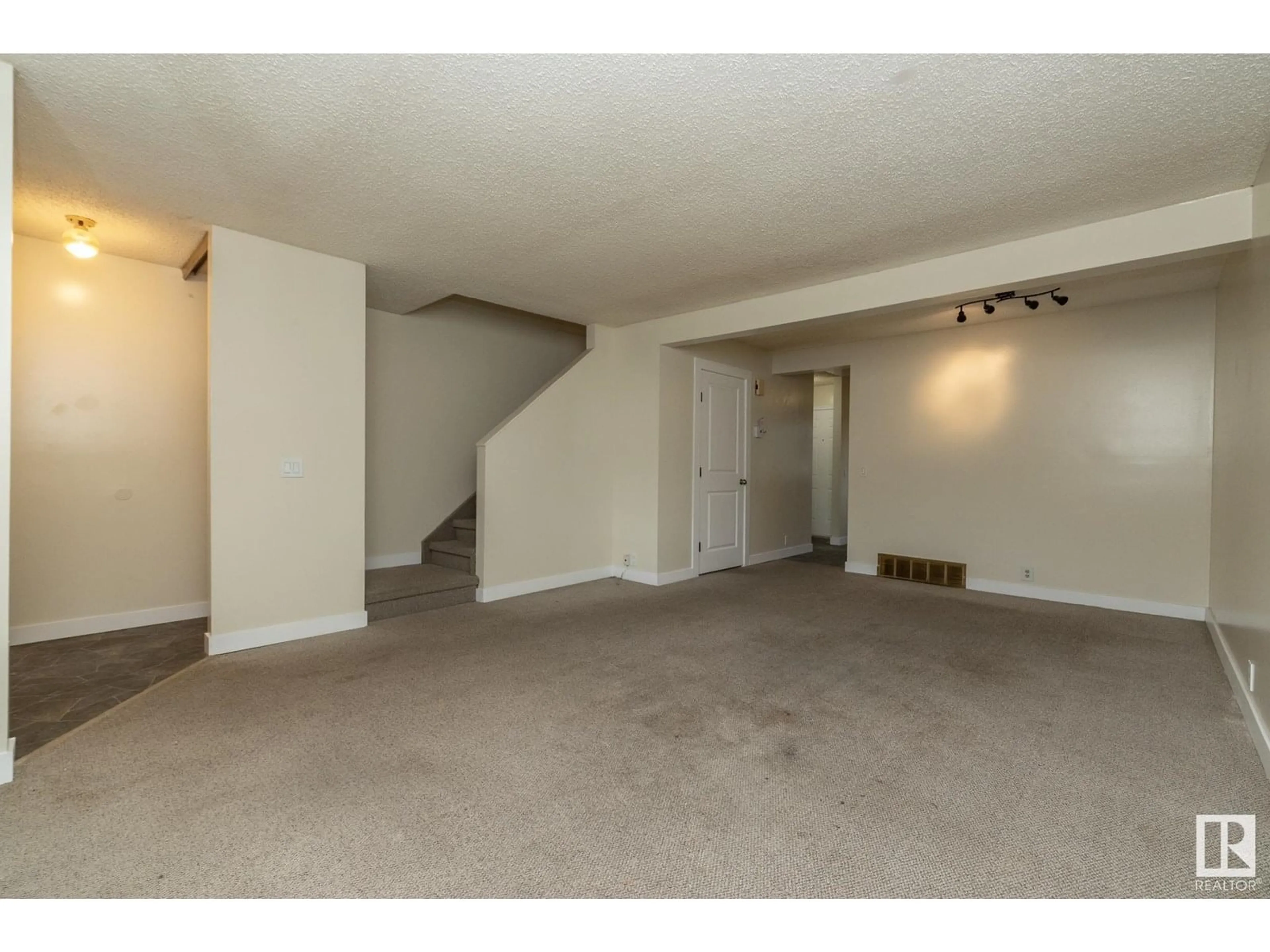 A pic of a room for #10 - 13833 30 ST, Edmonton Alberta T5Y2B2